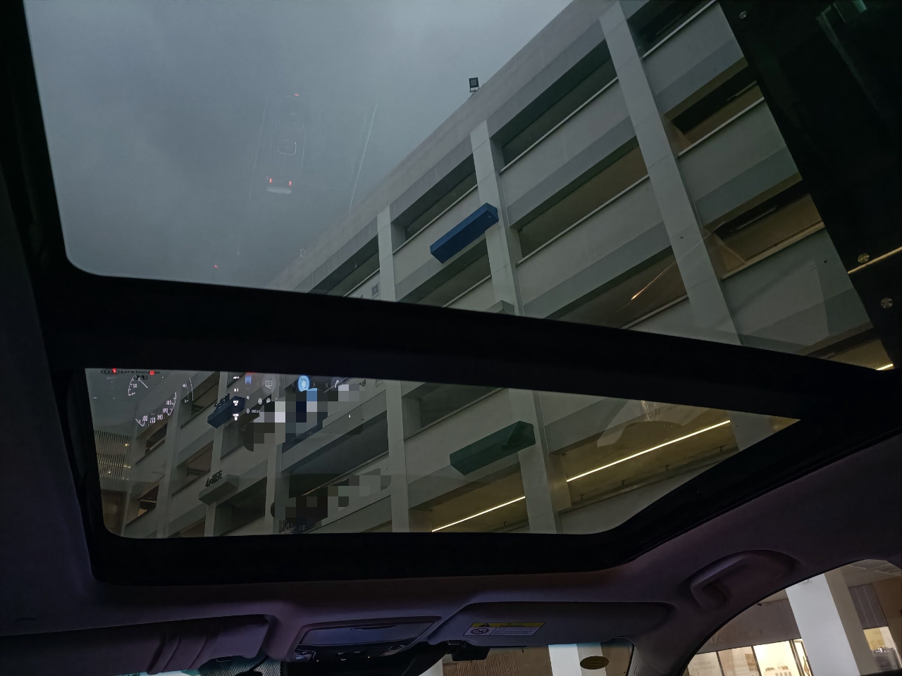 本田 雅阁 2022款 锐·混动 2.0L 幻夜·锐尊版