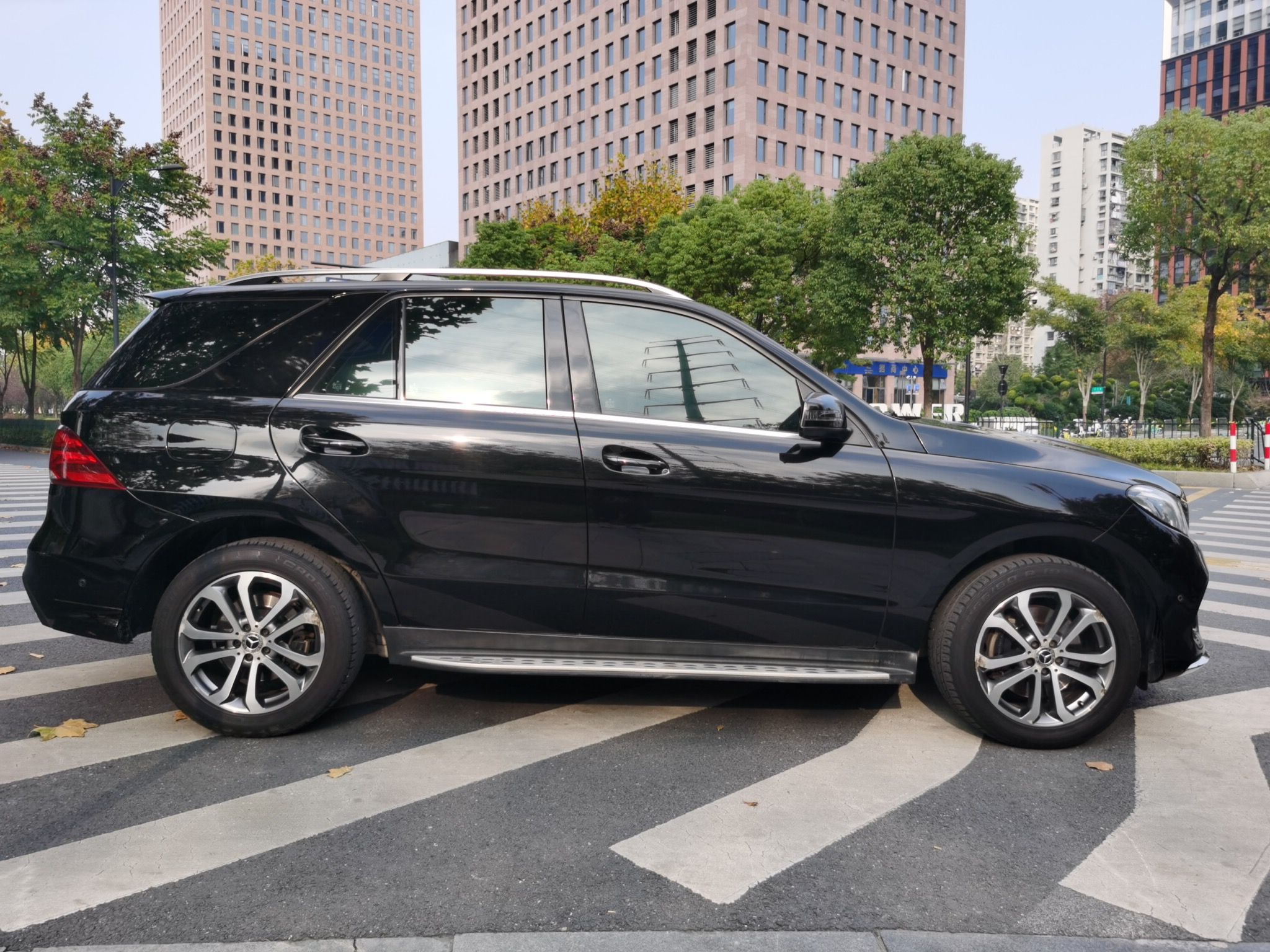 奔驰GLE级 2017款 GLE 320 4MATIC 动感型(进口)