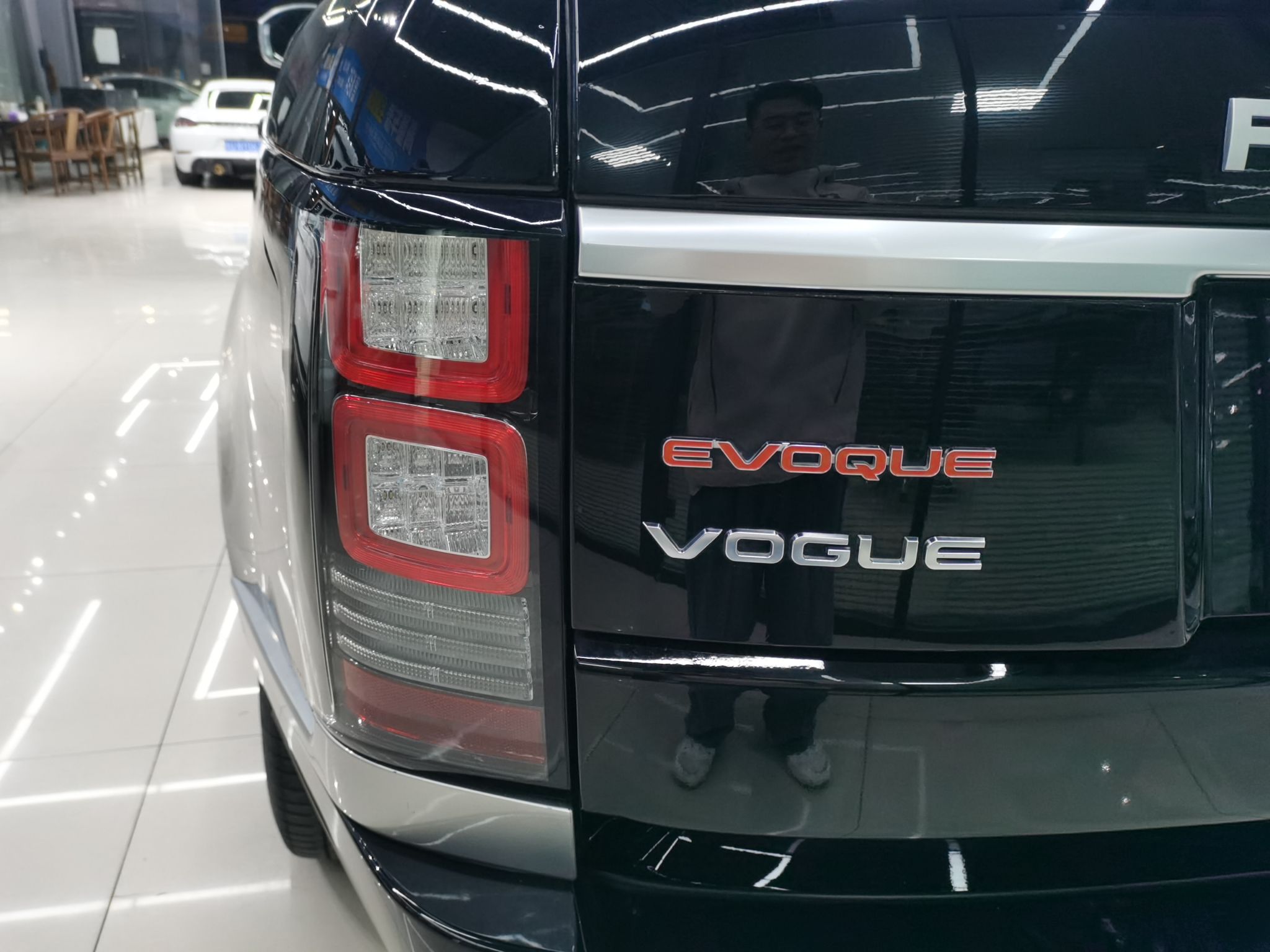 路虎 揽胜 2014款 改款 3.0 V6 SC Vogue(进口)