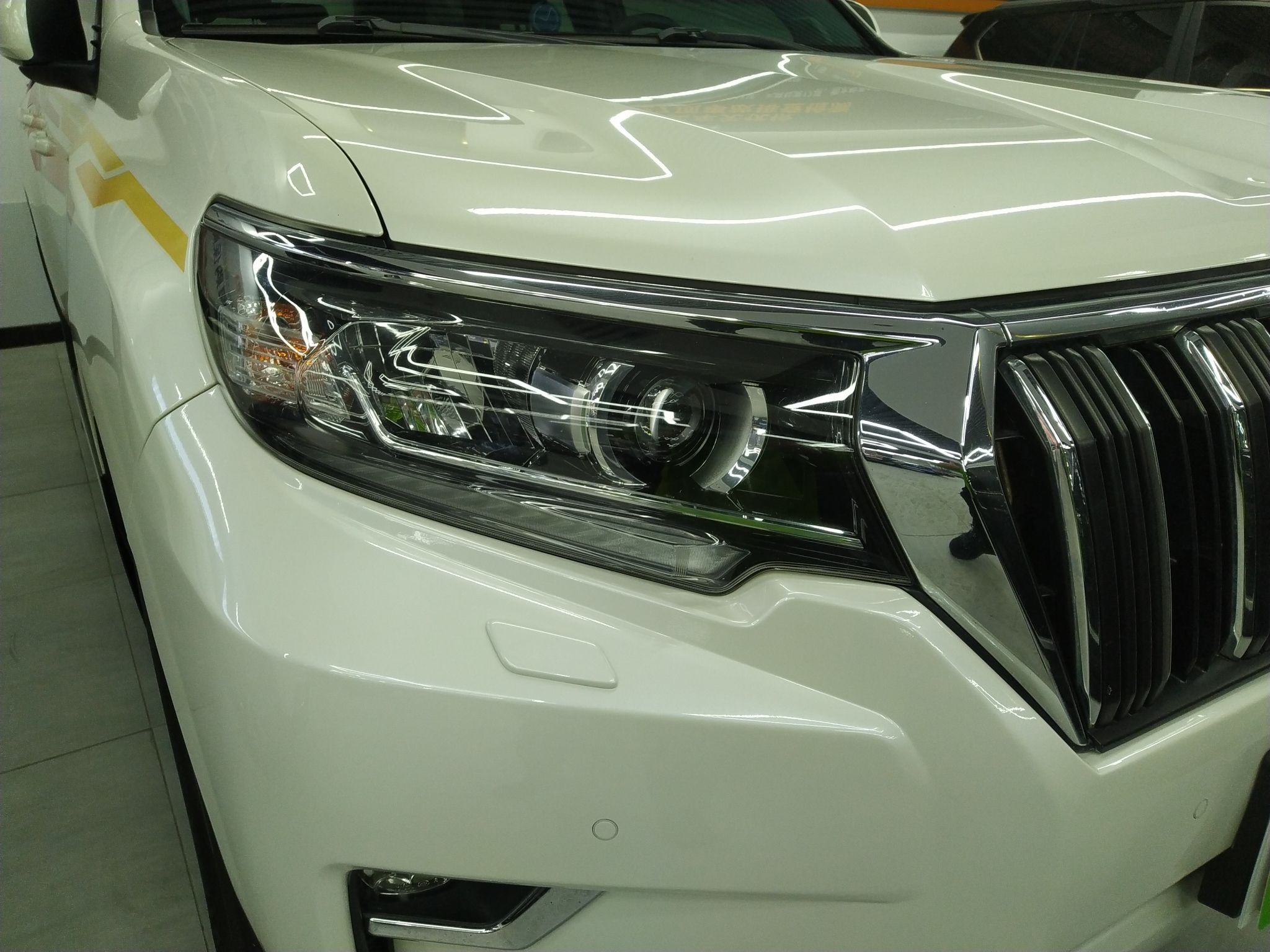 丰田 普拉多 2018款 3.5L 自动TX-L后挂备胎