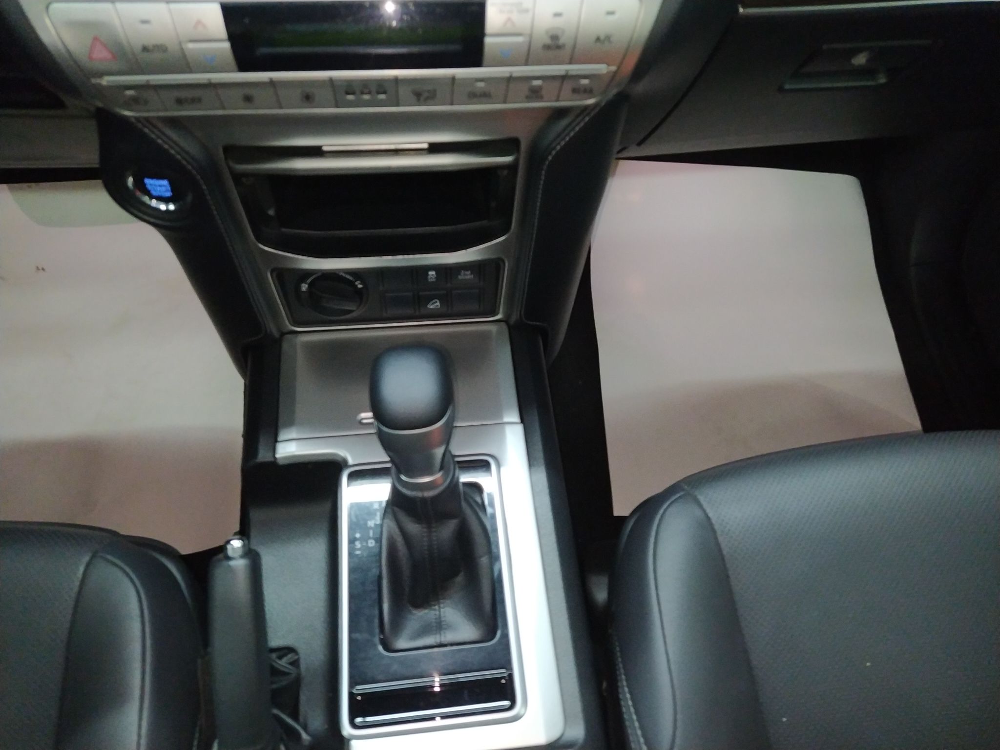 丰田 普拉多 2018款 3.5L 自动TX-L后挂备胎