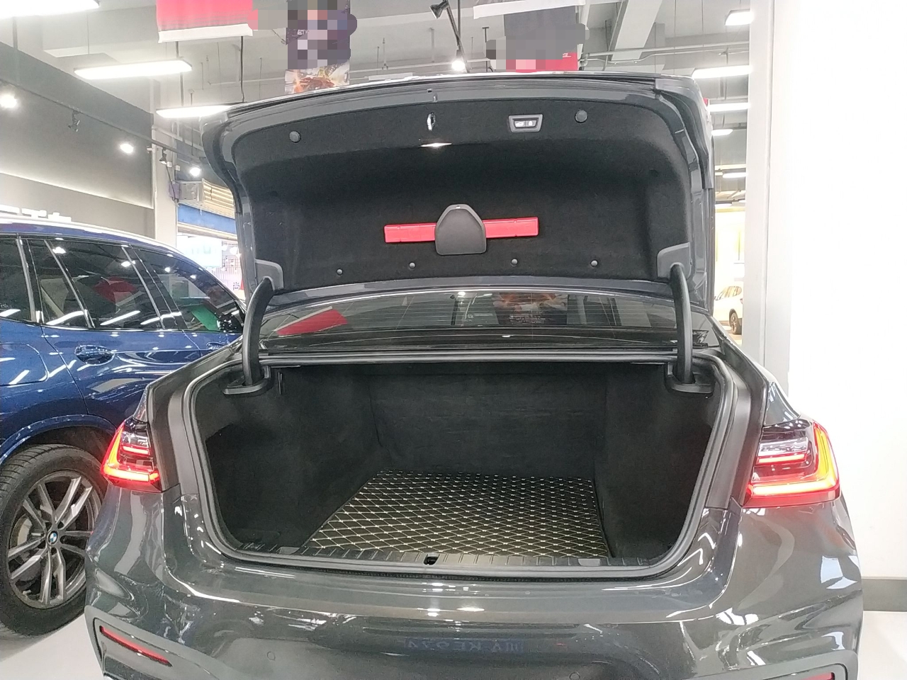 宝马7系 2019款 改款 740Li xDrive 行政型 M运动套装(进口)