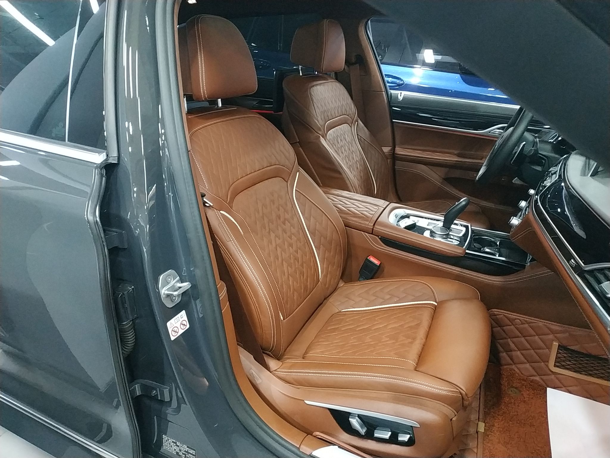 宝马7系 2019款 改款 740Li xDrive 行政型 M运动套装(进口)