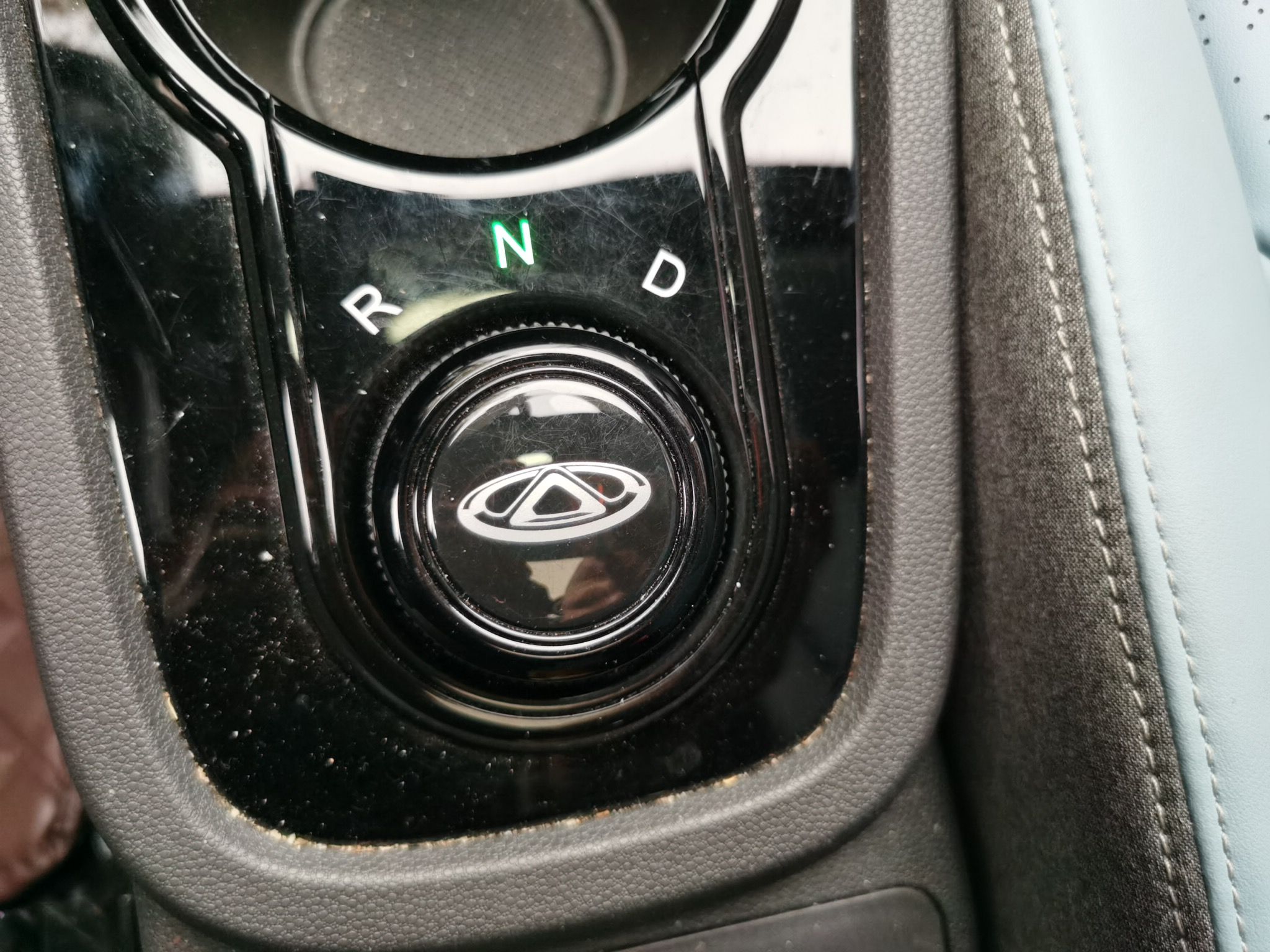 奇瑞 小蚂蚁 2022款 甜粉款 全糖版 三元锂 30kW 301km