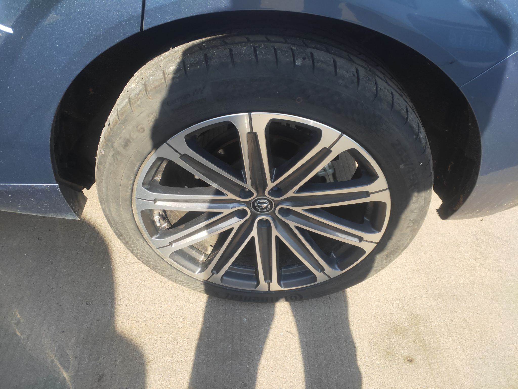 长安UNI-K 2021款 2.0T 全轮驱动尊贵型