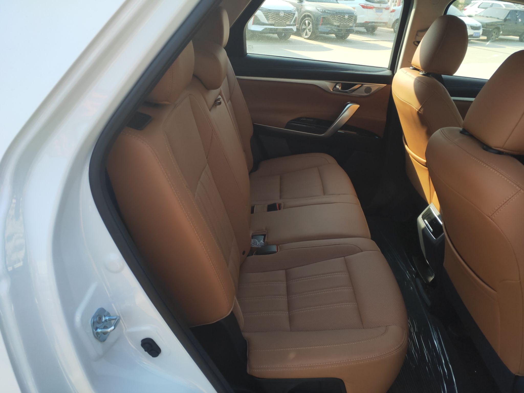 长安CS95 2021款 2.0T 两驱豪华型