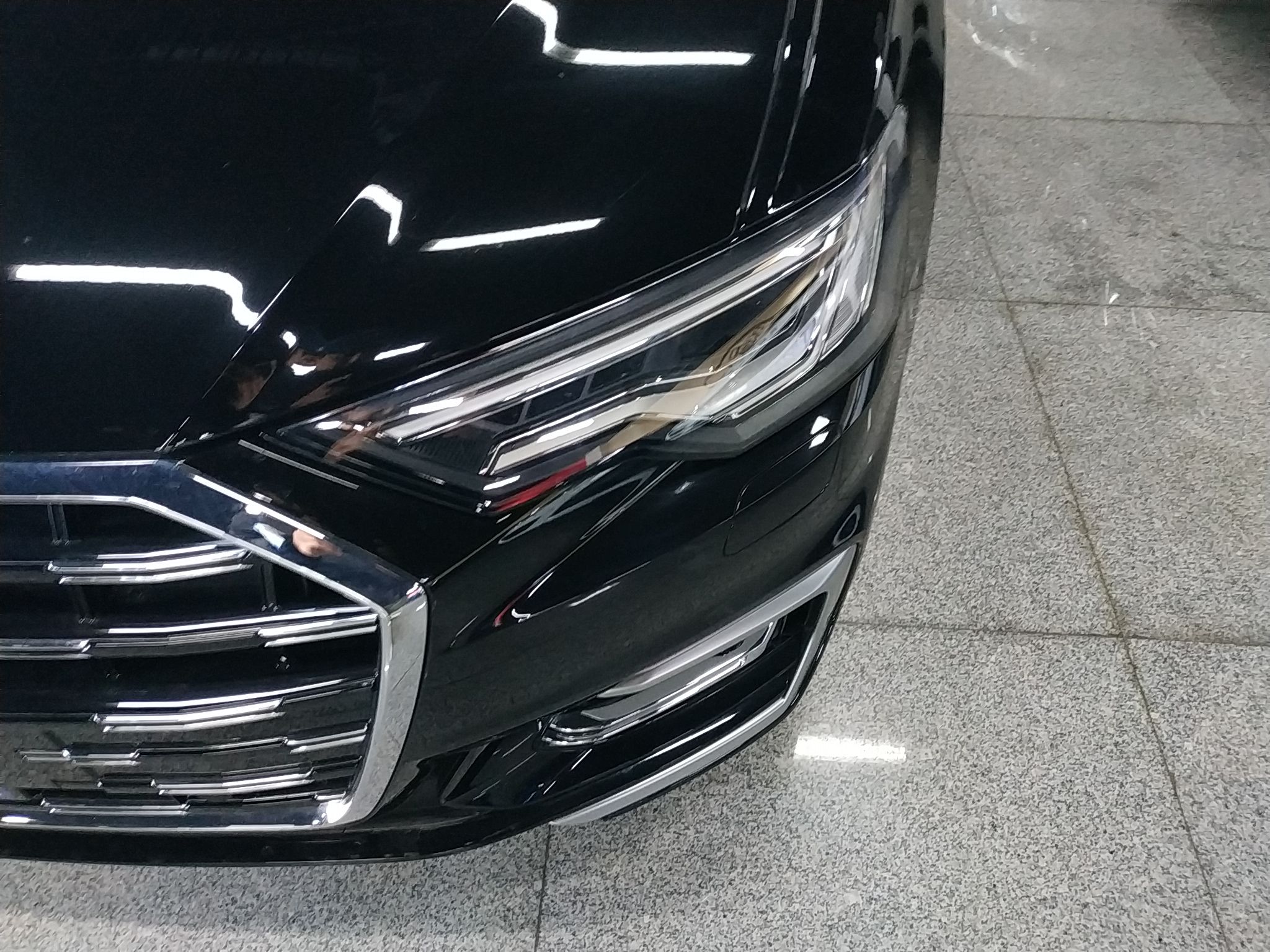 奥迪A6L 2022款 改款 45 TFSI quattro 臻选动感型