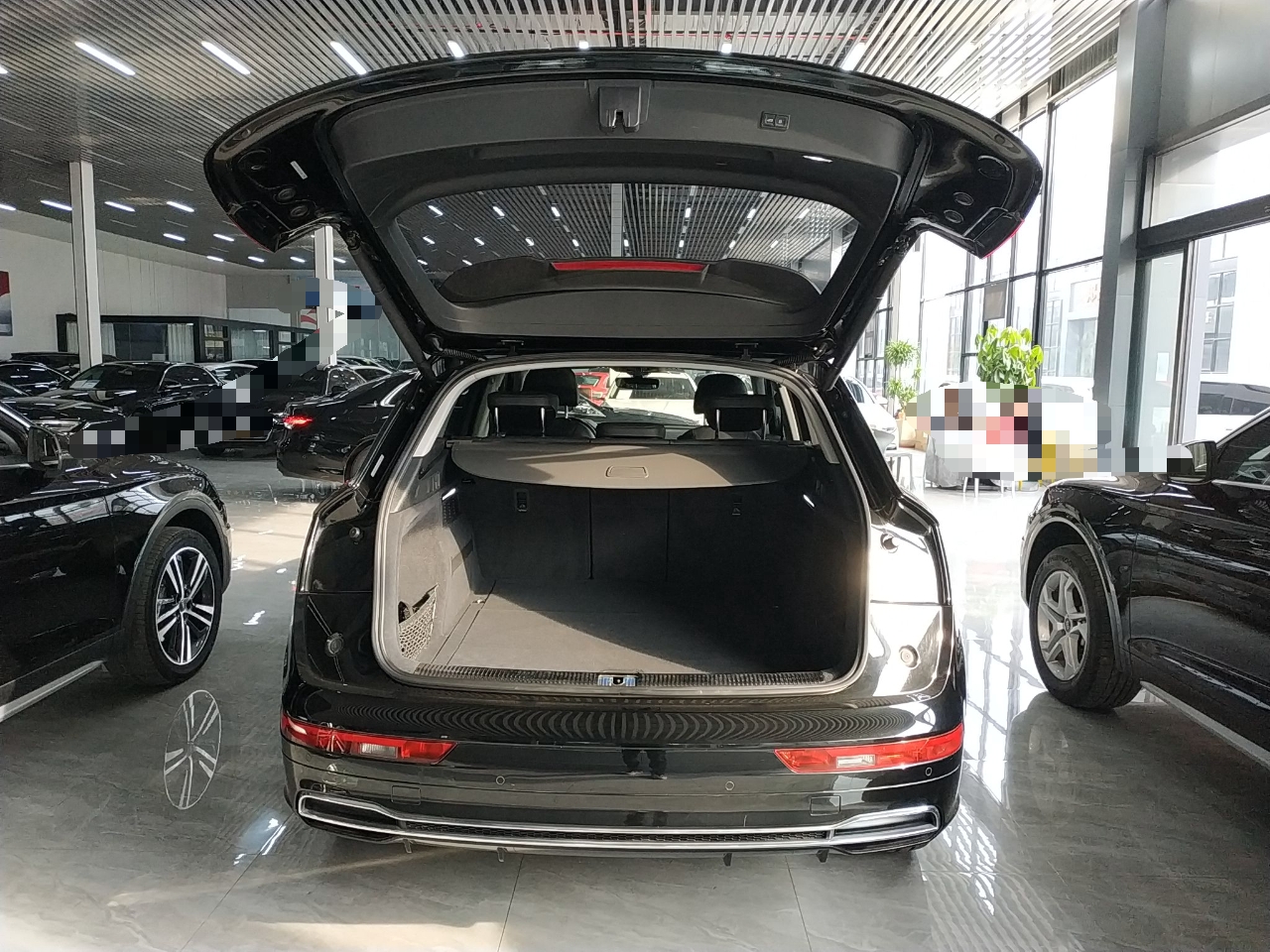 奥迪Q5L 2020款 40 TFSI 荣享时尚型