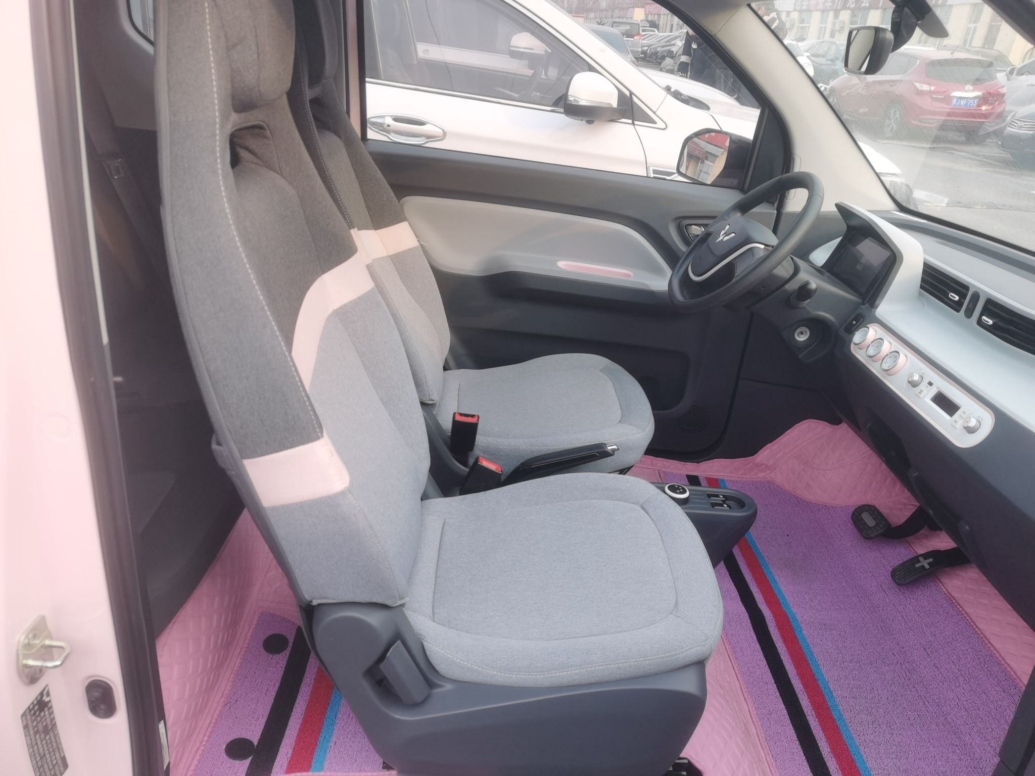 五菱汽车 宏光MINI EV 2021款 马卡龙臻享款 磷酸铁锂