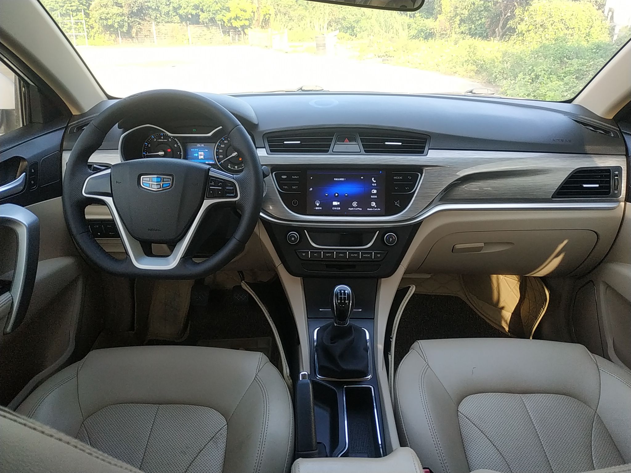 吉利汽车 帝豪 2017款 三厢百万款 1.5L 手动豪华型