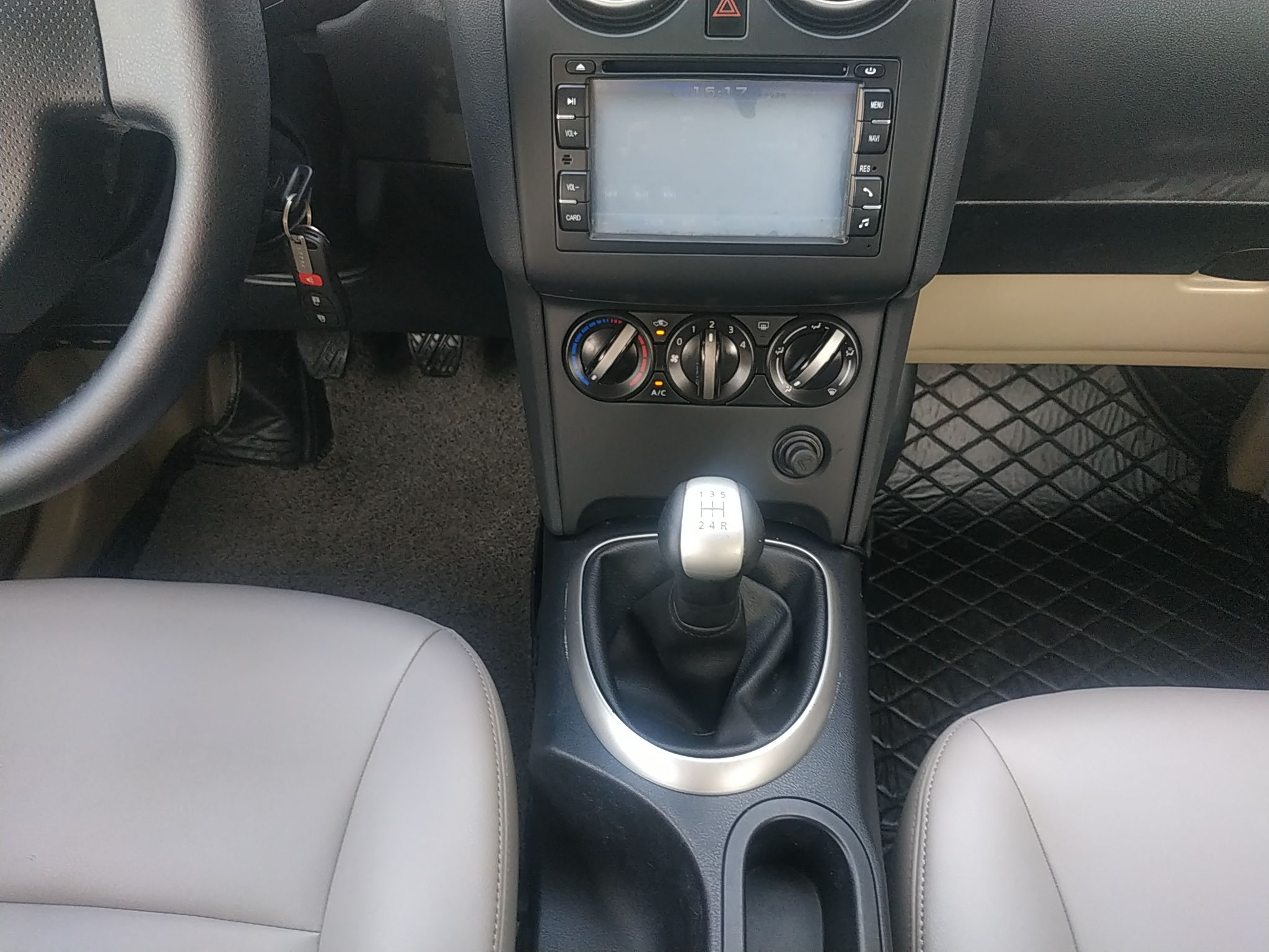 日产 逍客 2012款 1.6XE 风 5MT 2WD