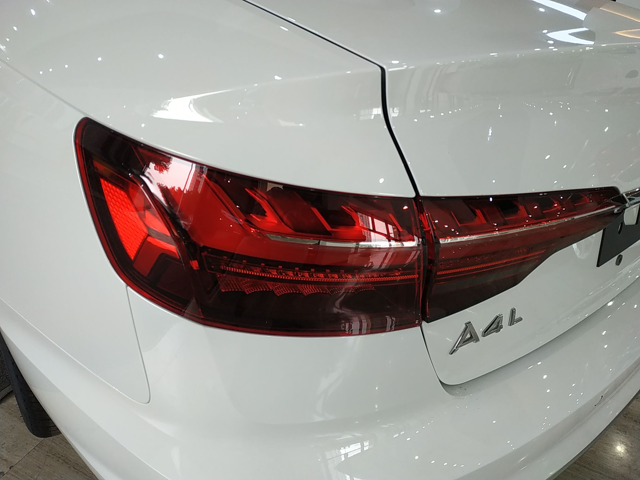 奥迪A4L 2022款 40 TFSI 时尚动感型