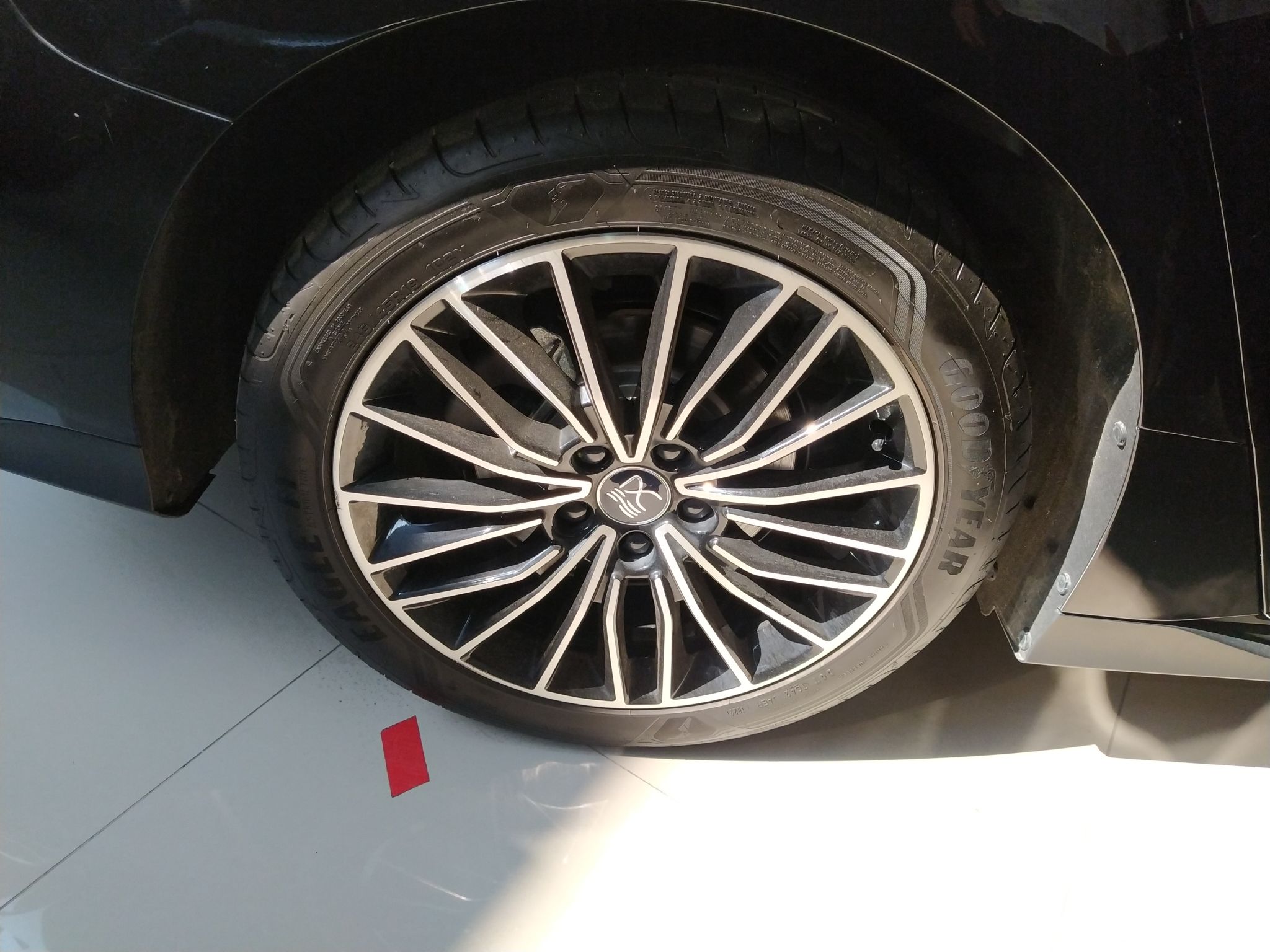 比亚迪 汉 2022款 DM-i 121KM 尊享型