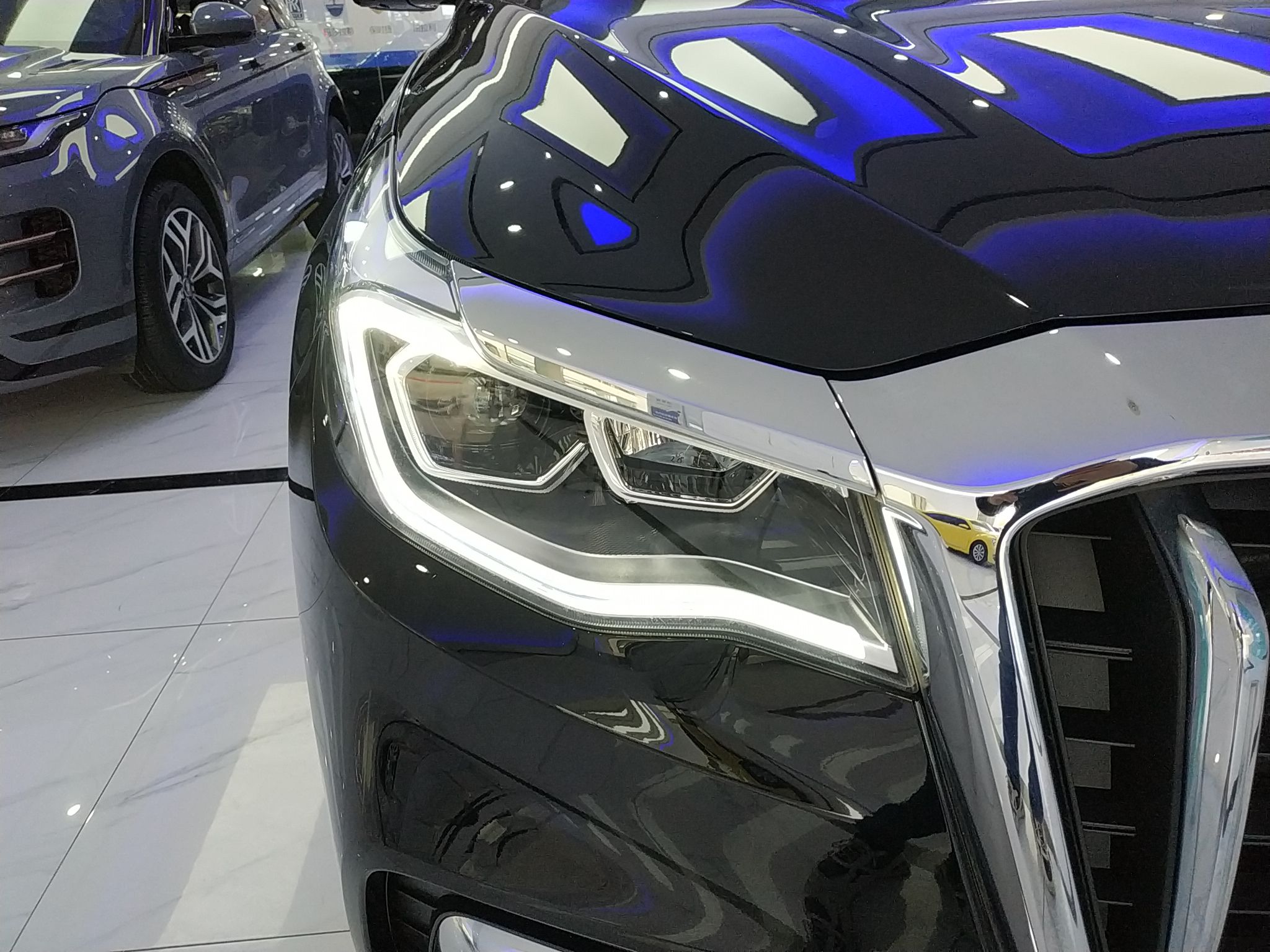 红旗HS7 2021款 2.0T 自动两驱智联旗畅版