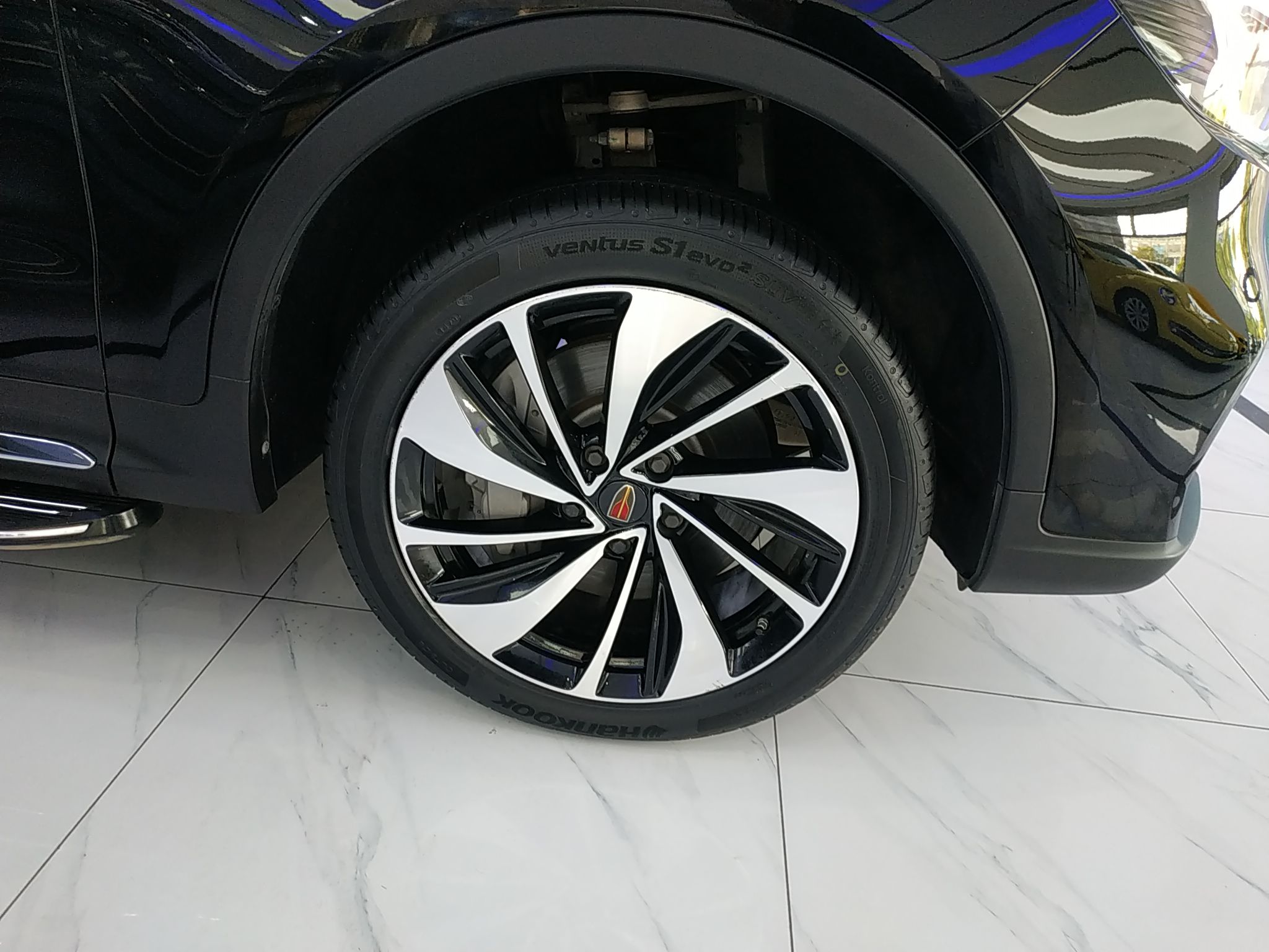 红旗HS7 2021款 2.0T 自动两驱智联旗畅版