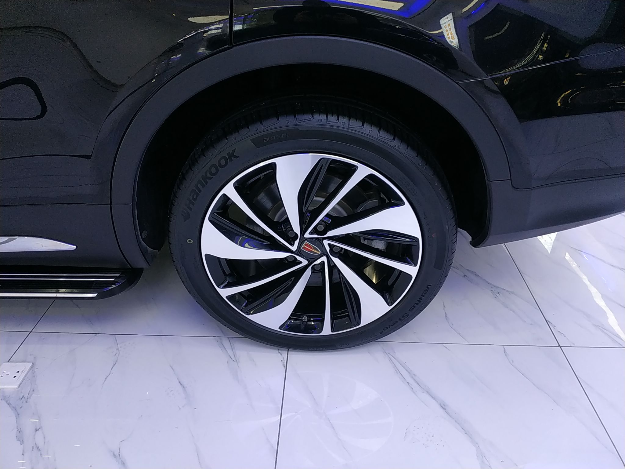 红旗HS7 2021款 2.0T 自动两驱智联旗畅版