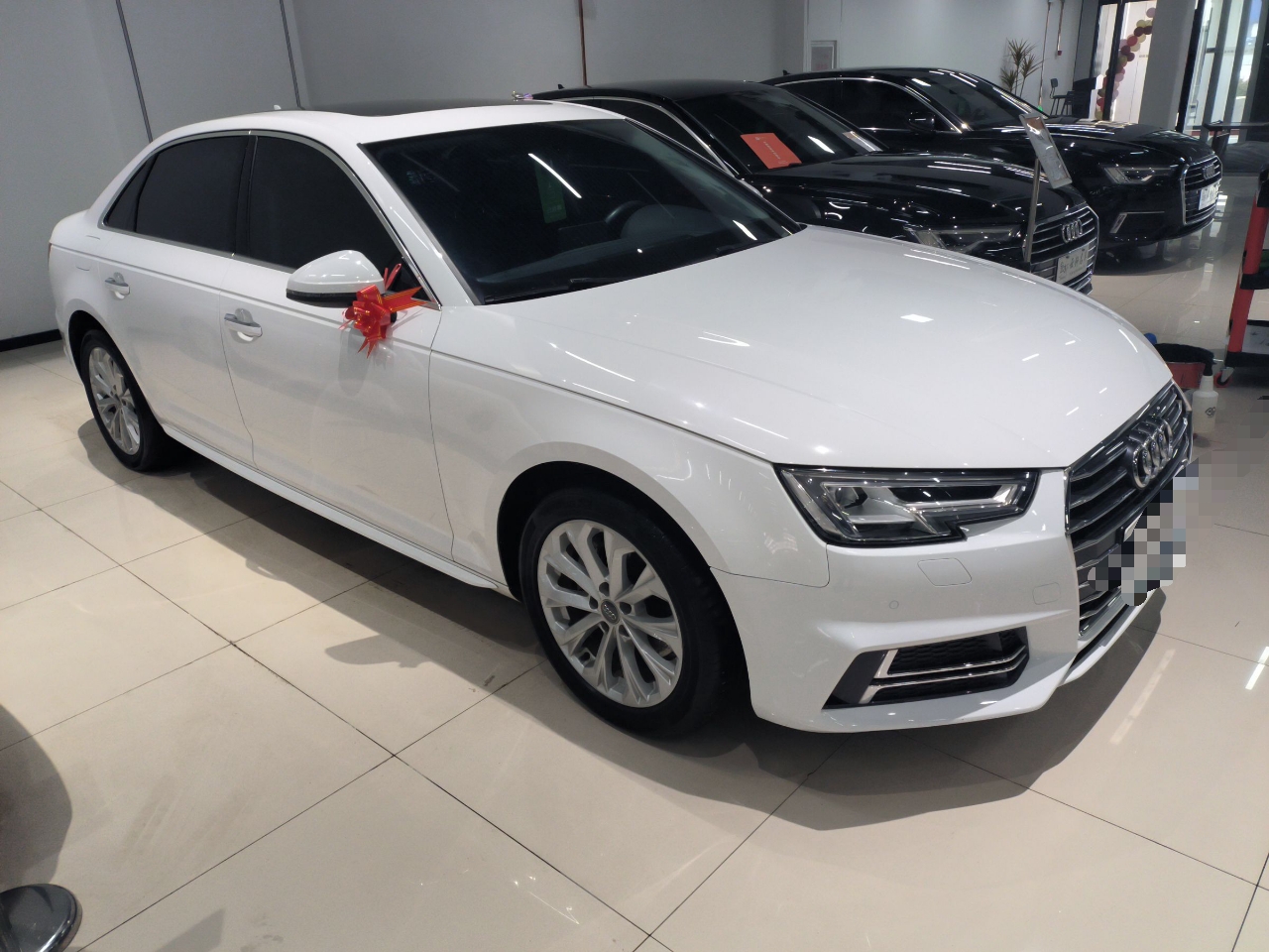 奥迪A4L 2019款 40 TFSI 进取型 国VI