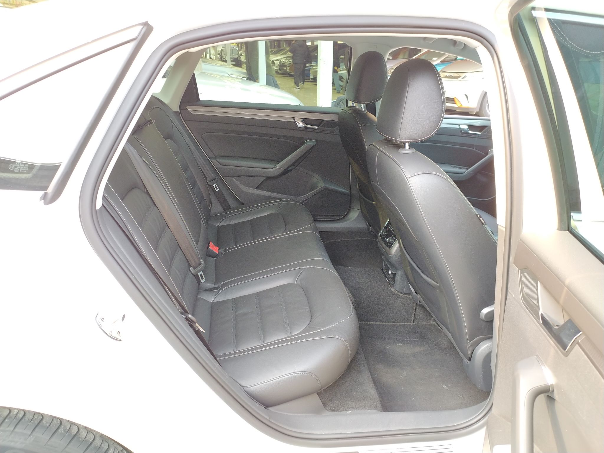 大众 帕萨特 2017款 330TSI DSG尊荣版