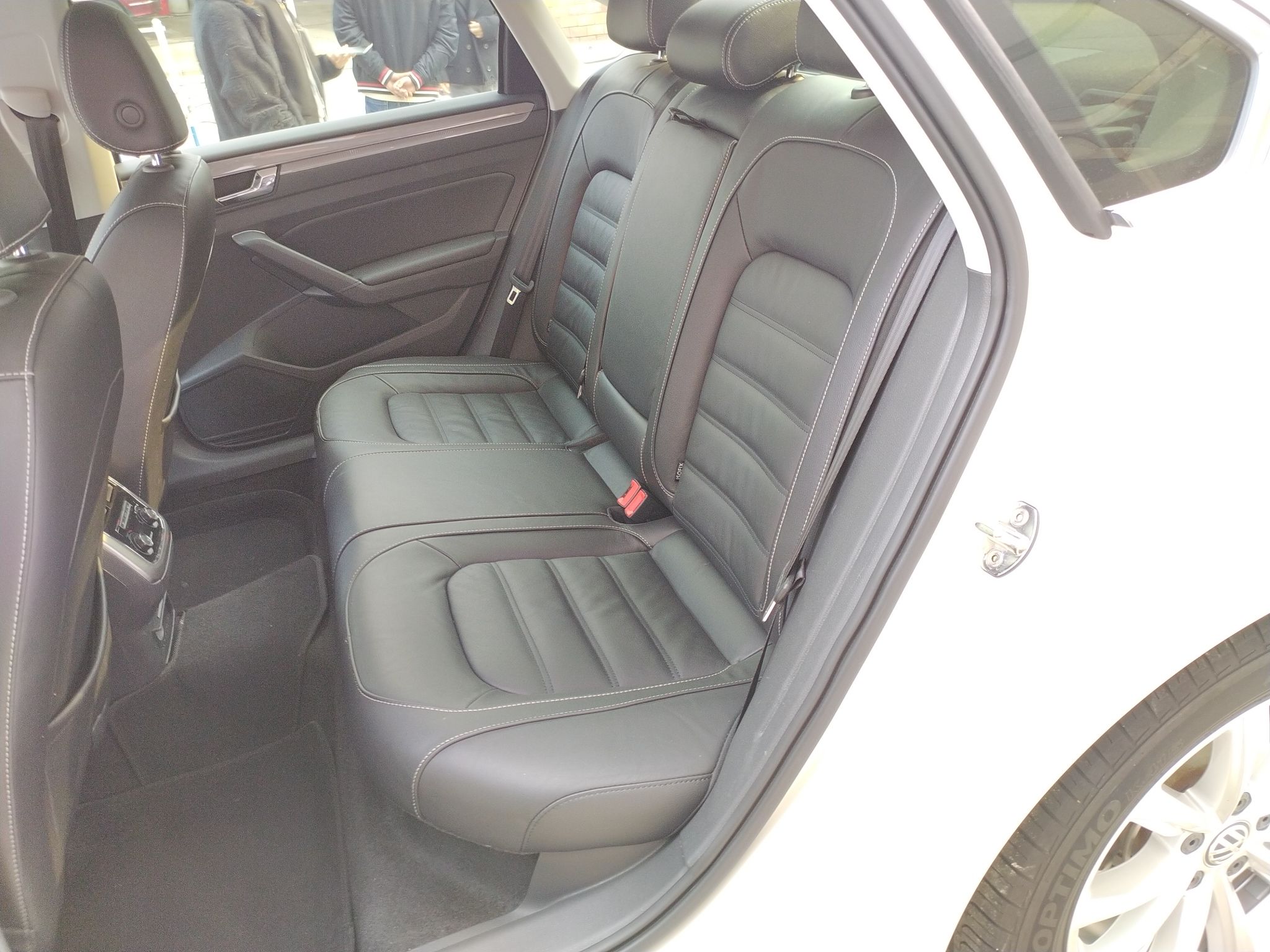 大众 帕萨特 2017款 330TSI DSG尊荣版