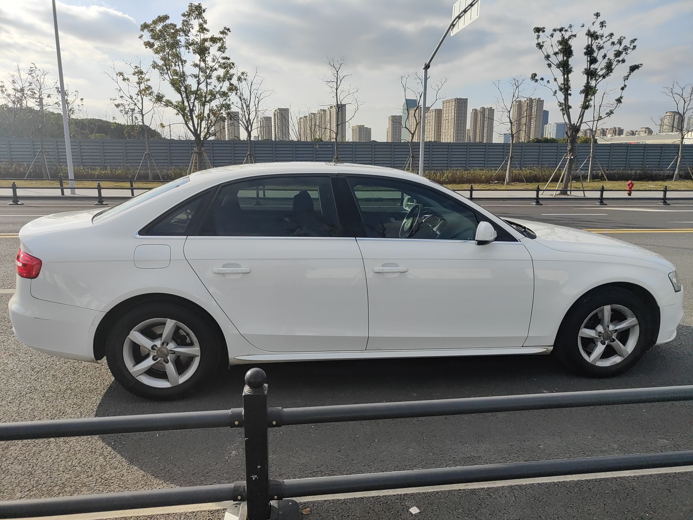 奥迪A4L 2013款 35 TFSI 自动舒适型