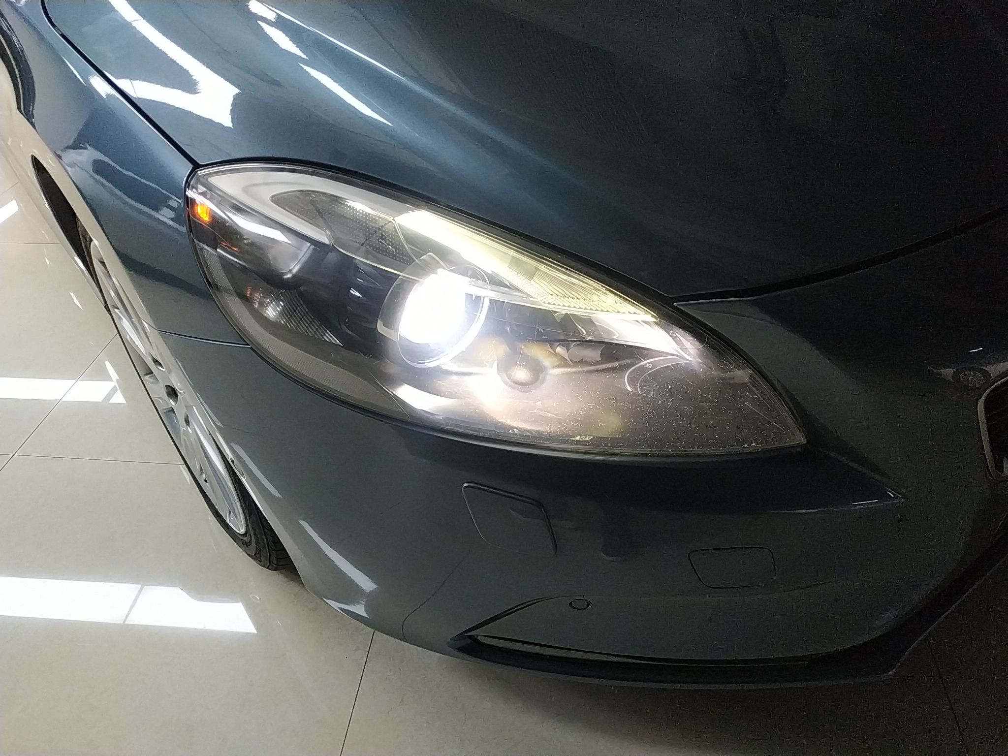 沃尔沃V40 2014款 2.0T 智雅版(进口)