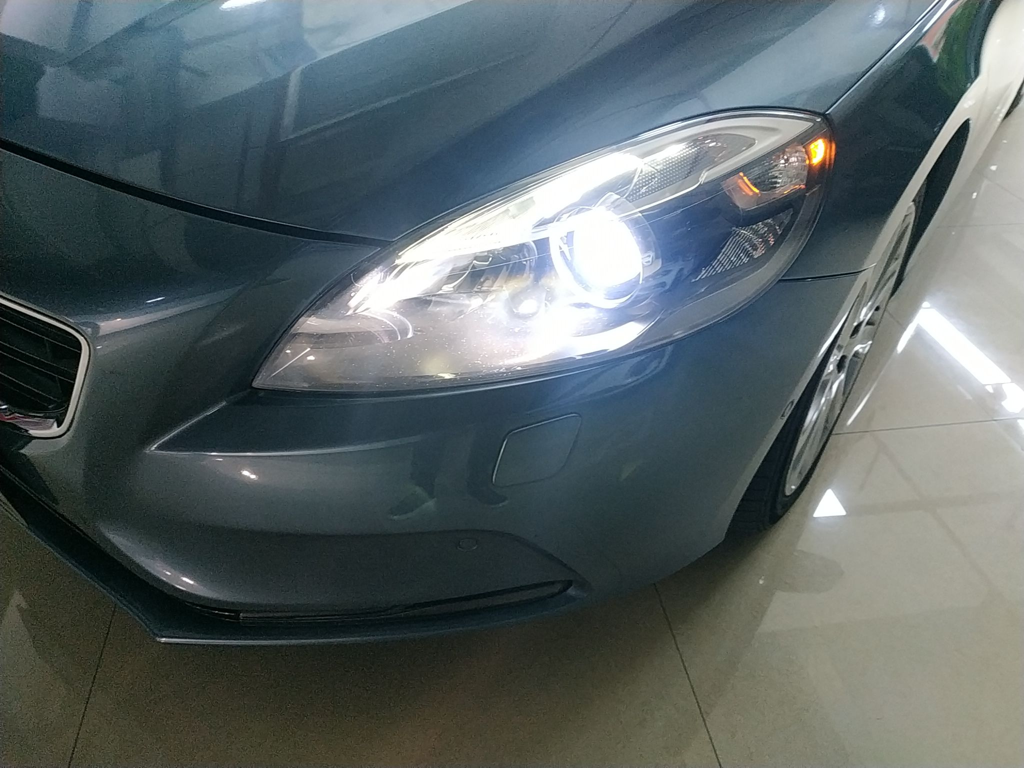 沃尔沃V40 2014款 2.0T 智雅版(进口)