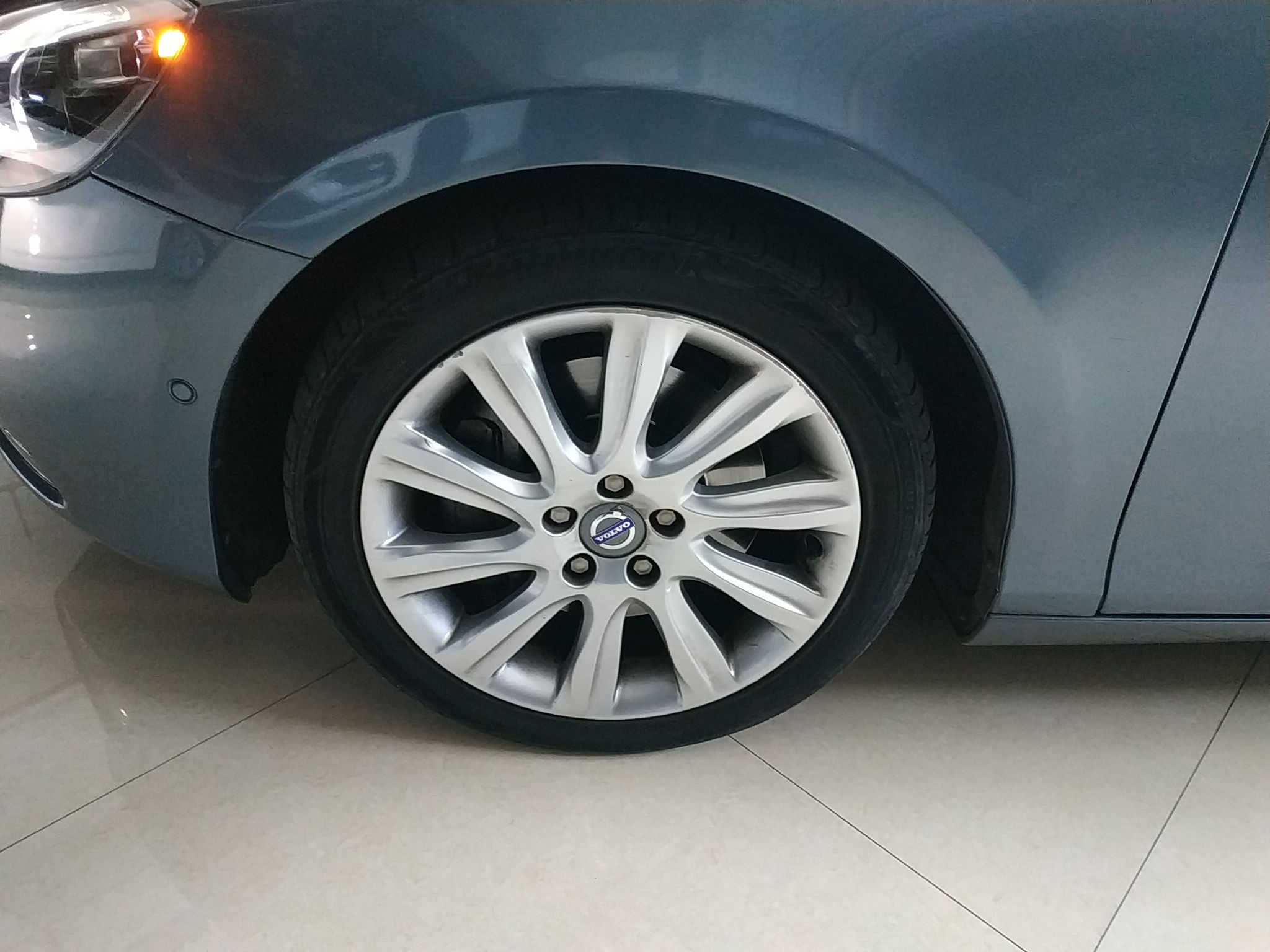 沃尔沃V40 2014款 2.0T 智雅版(进口)