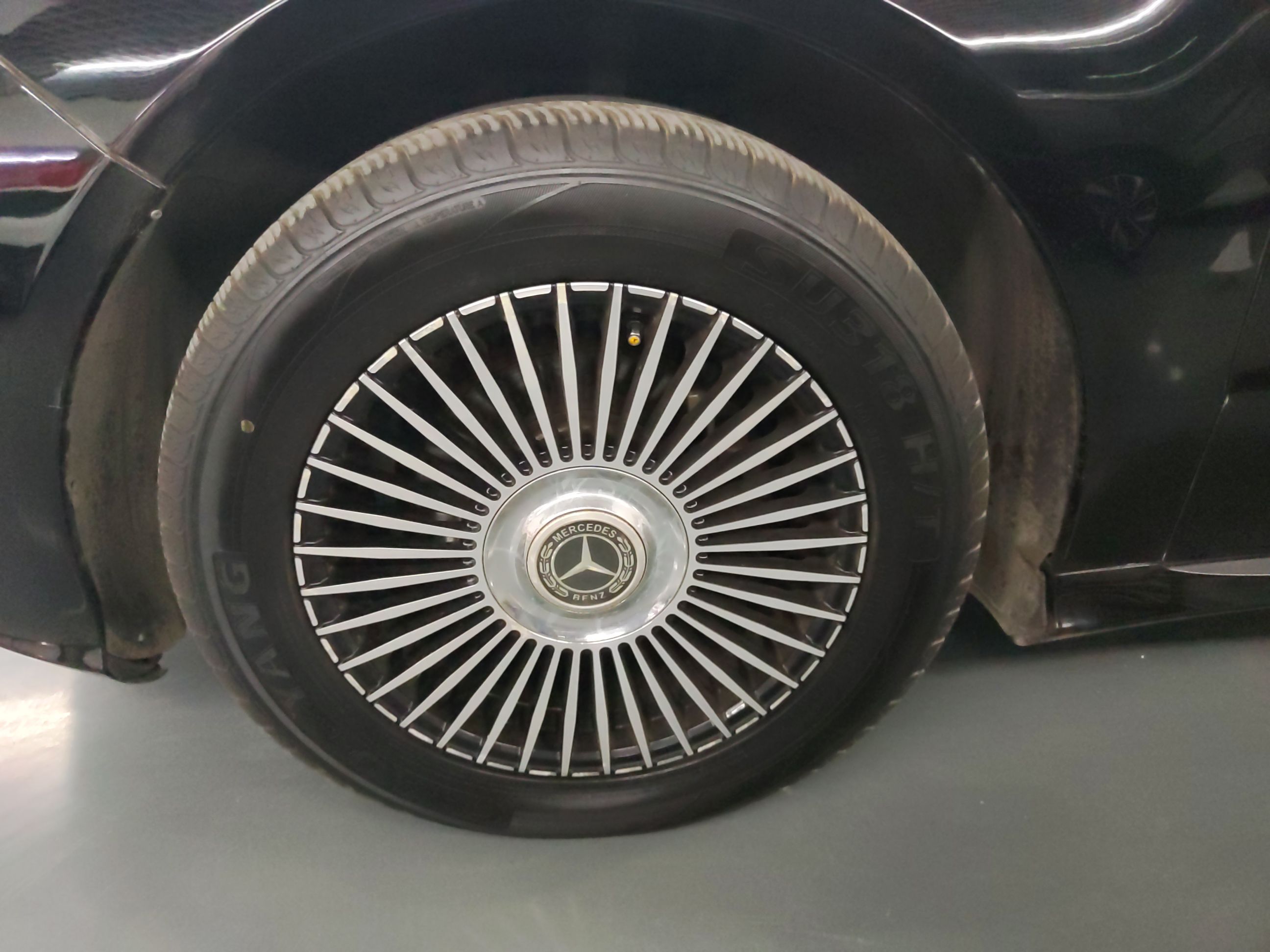 奔驰R级 2014款 R 320 4MATIC 商务型(进口)