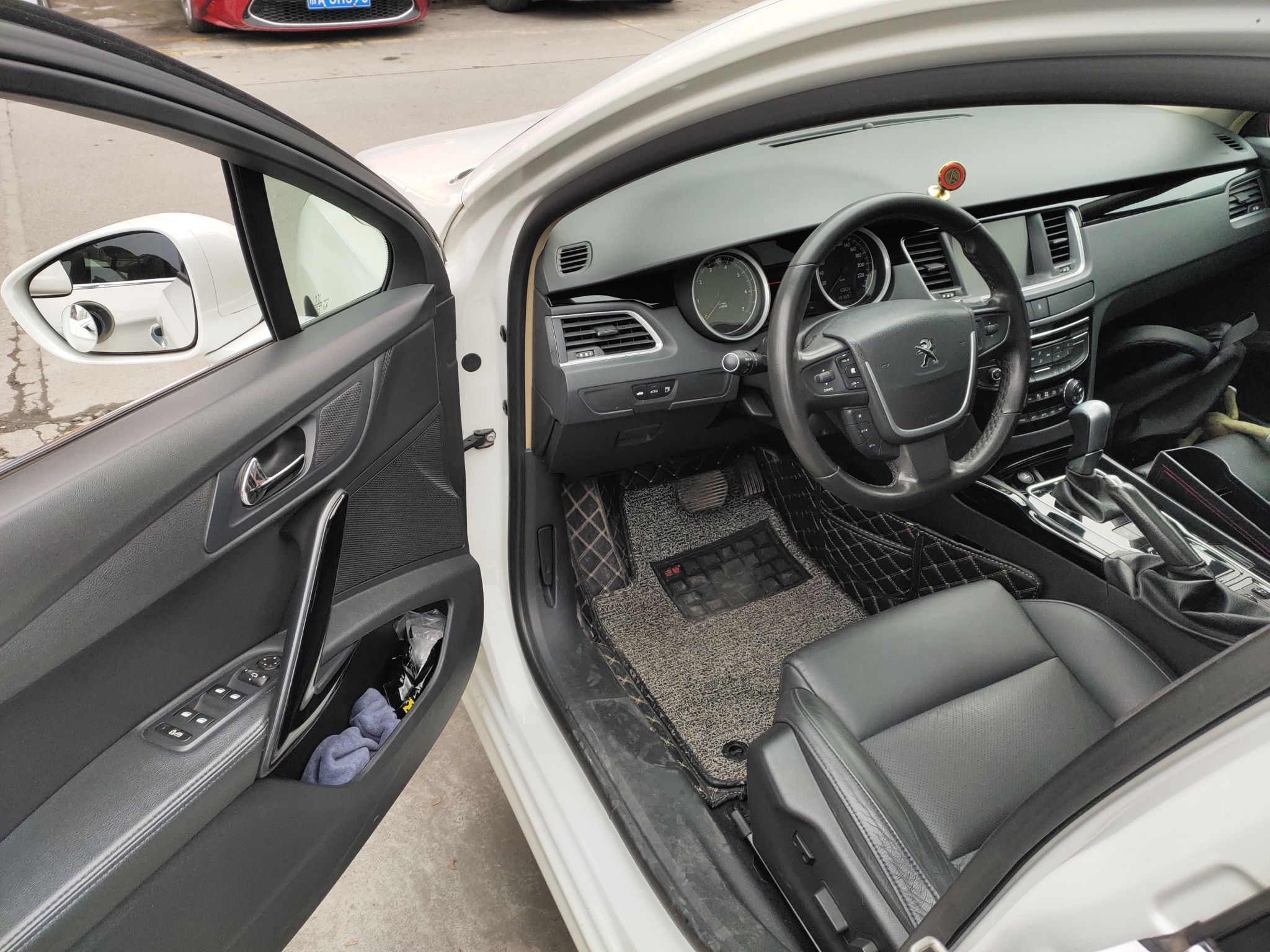 标致508 2012款 2.0L 自动智享版