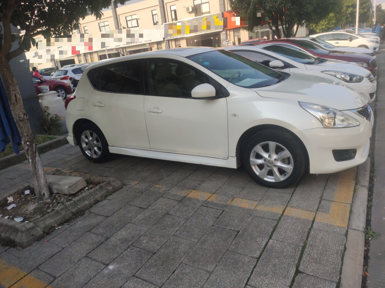 日产 骐达 2011款 1.6L CVT智能型