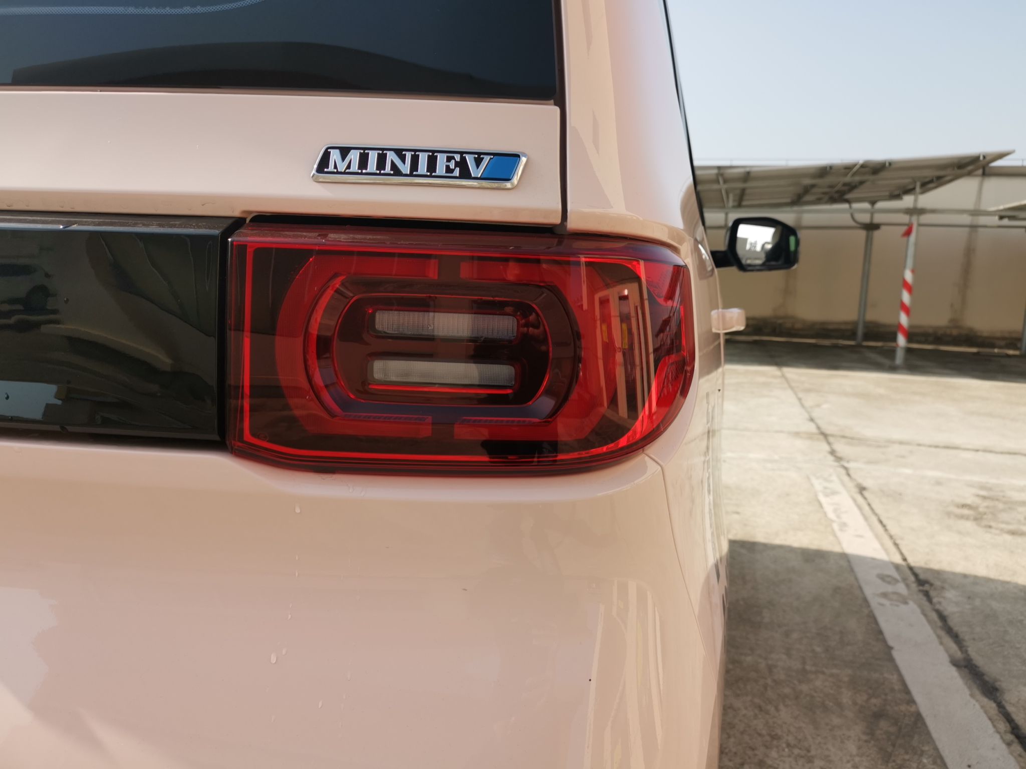 五菱汽车 宏光MINI EV 2022款 马卡龙时尚款 磷酸铁锂