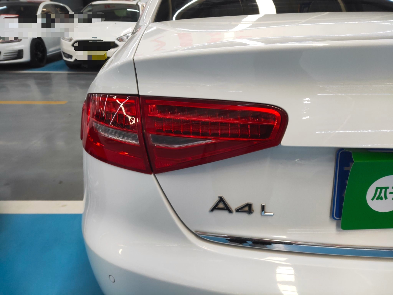 奥迪A4L 2015款 35 TFSI 自动标准型