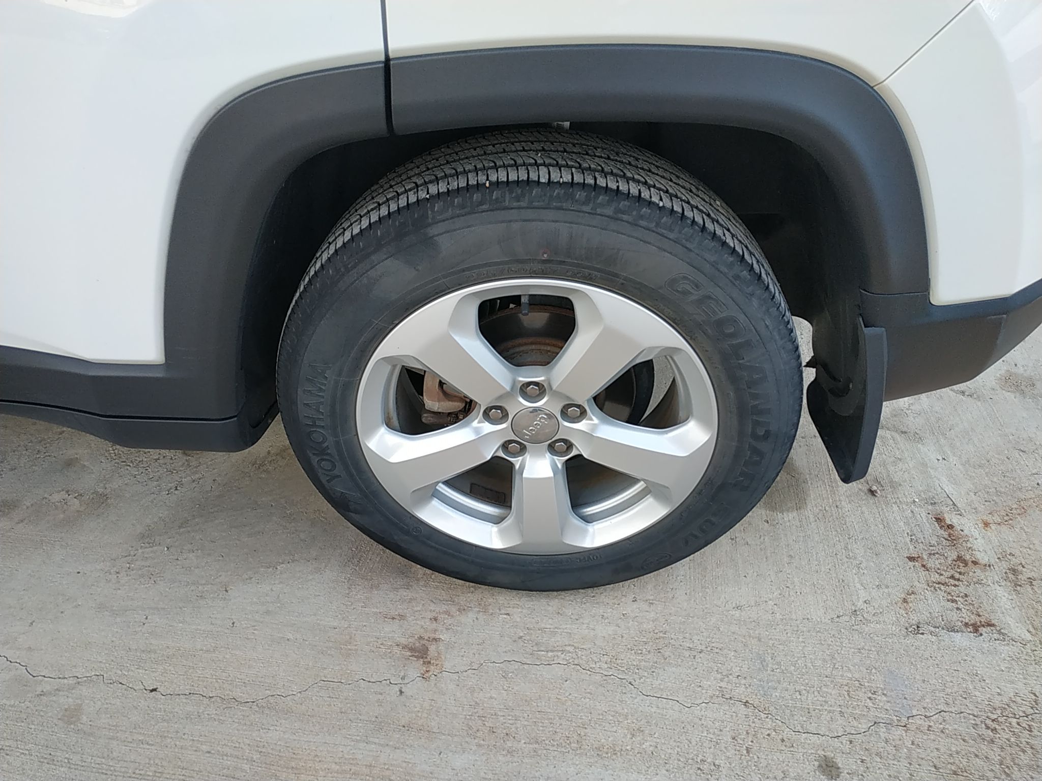 Jeep 指南者 2017款 200T 自动家享版