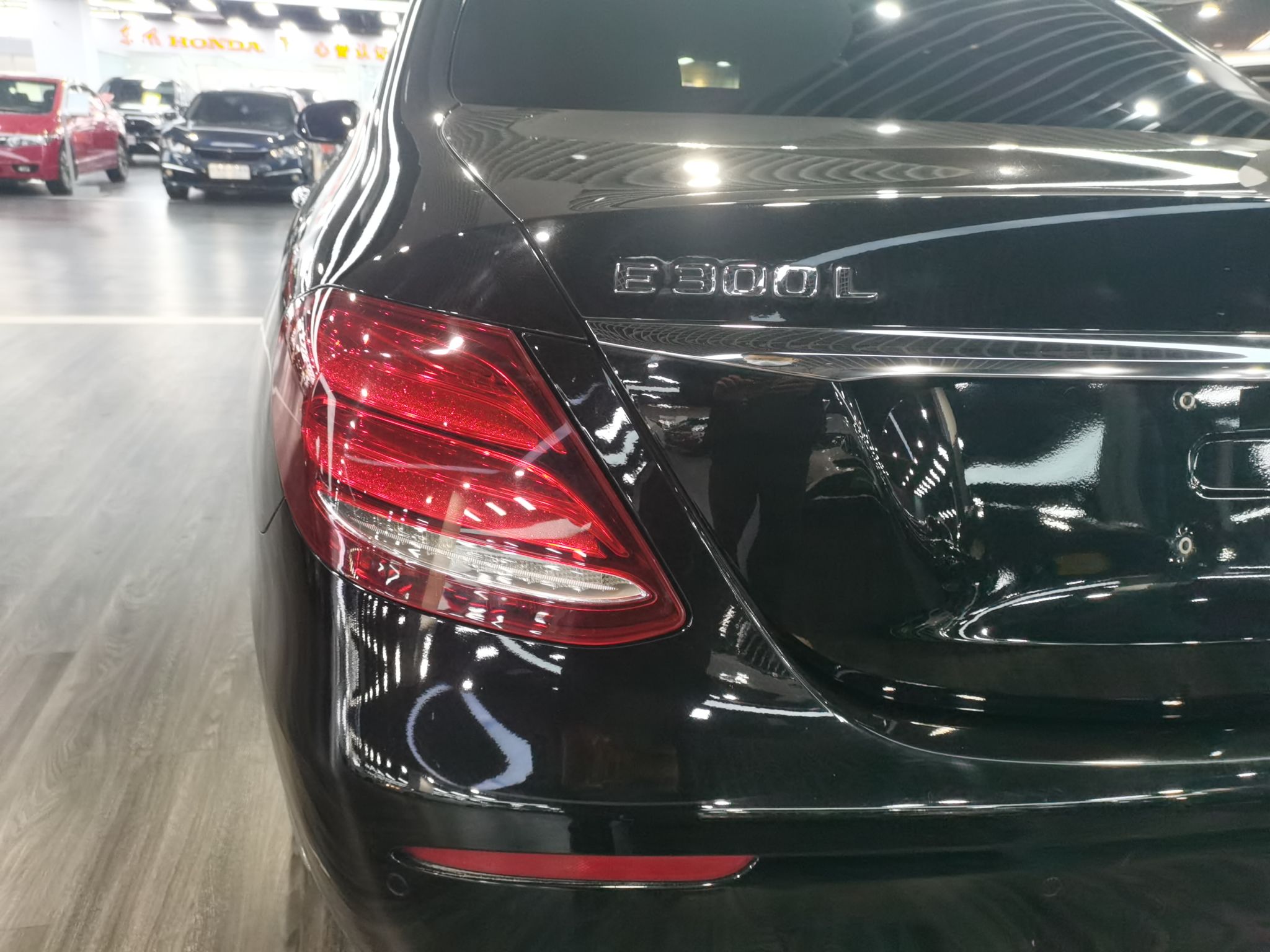 奔驰E级 2016款 E 300 L 时尚型