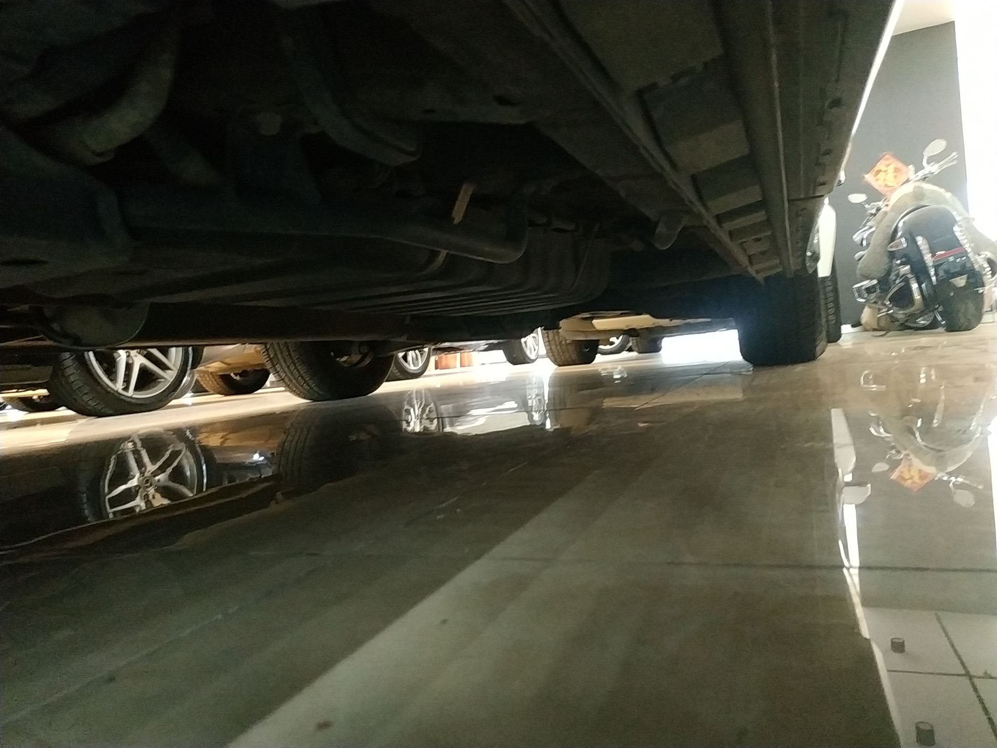 丰田 埃尔法 2020款 双擎 2.5L 尊贵版(进口)