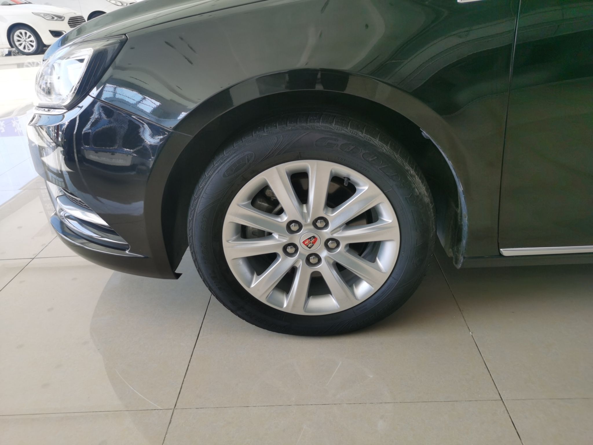 荣威950 2017款 30T 互联网旗舰版