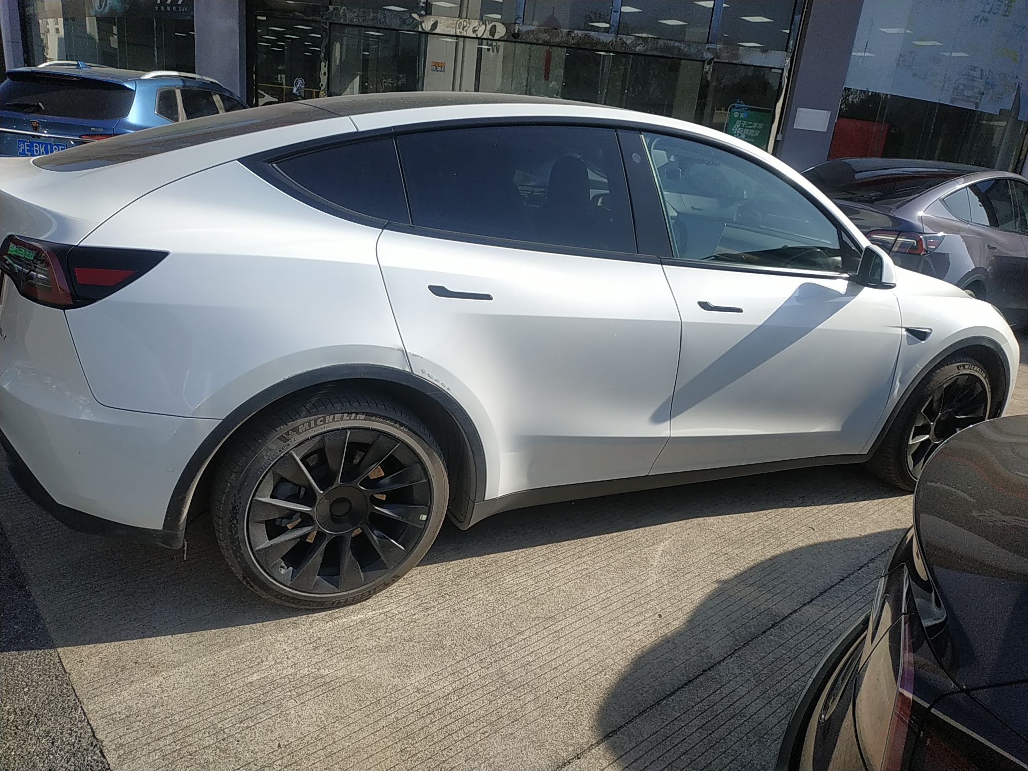 特斯拉 Model Y 2021款 长续航全轮驱动版