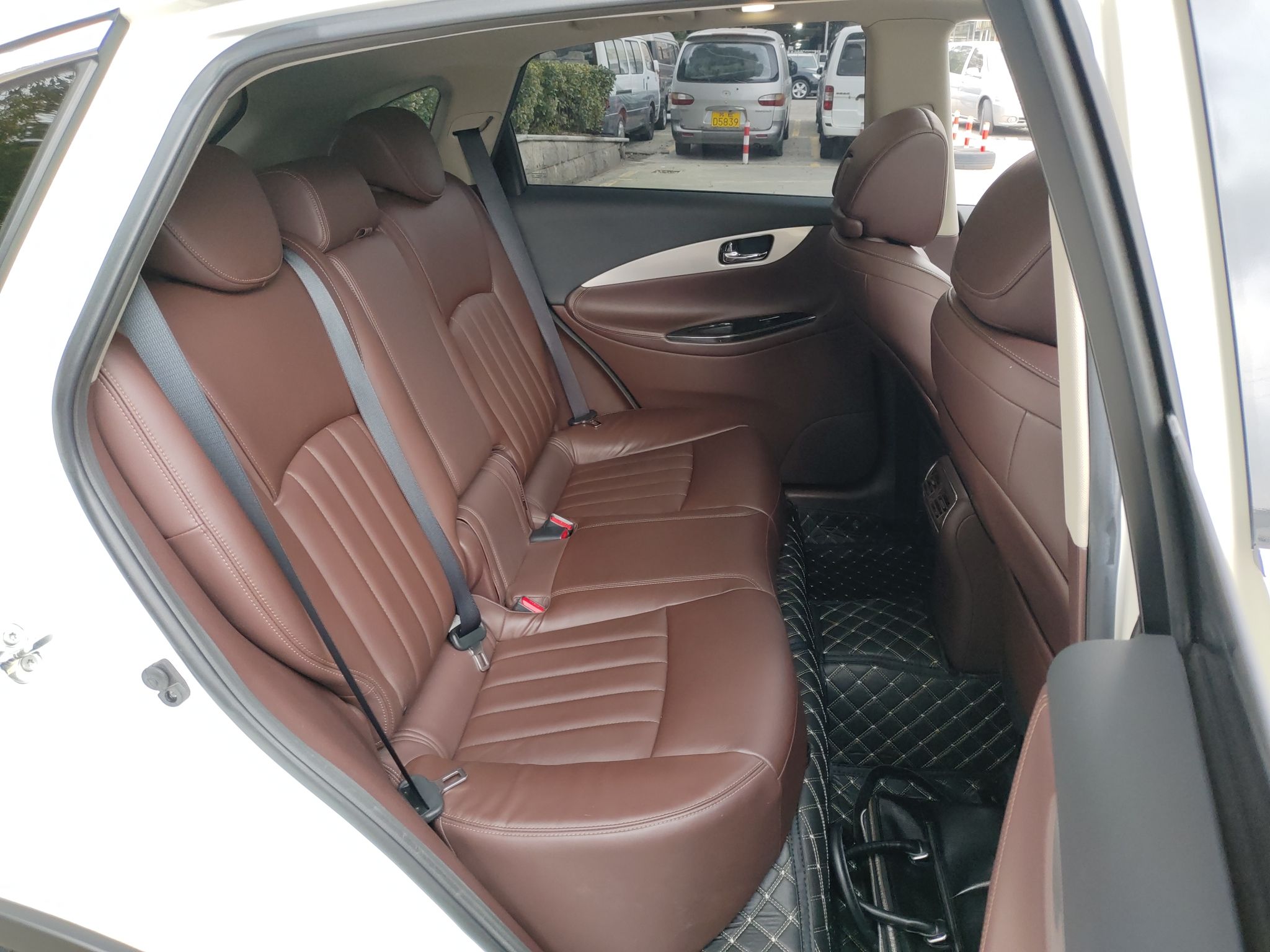 英菲尼迪QX50 2015款 2.5L 悦享版