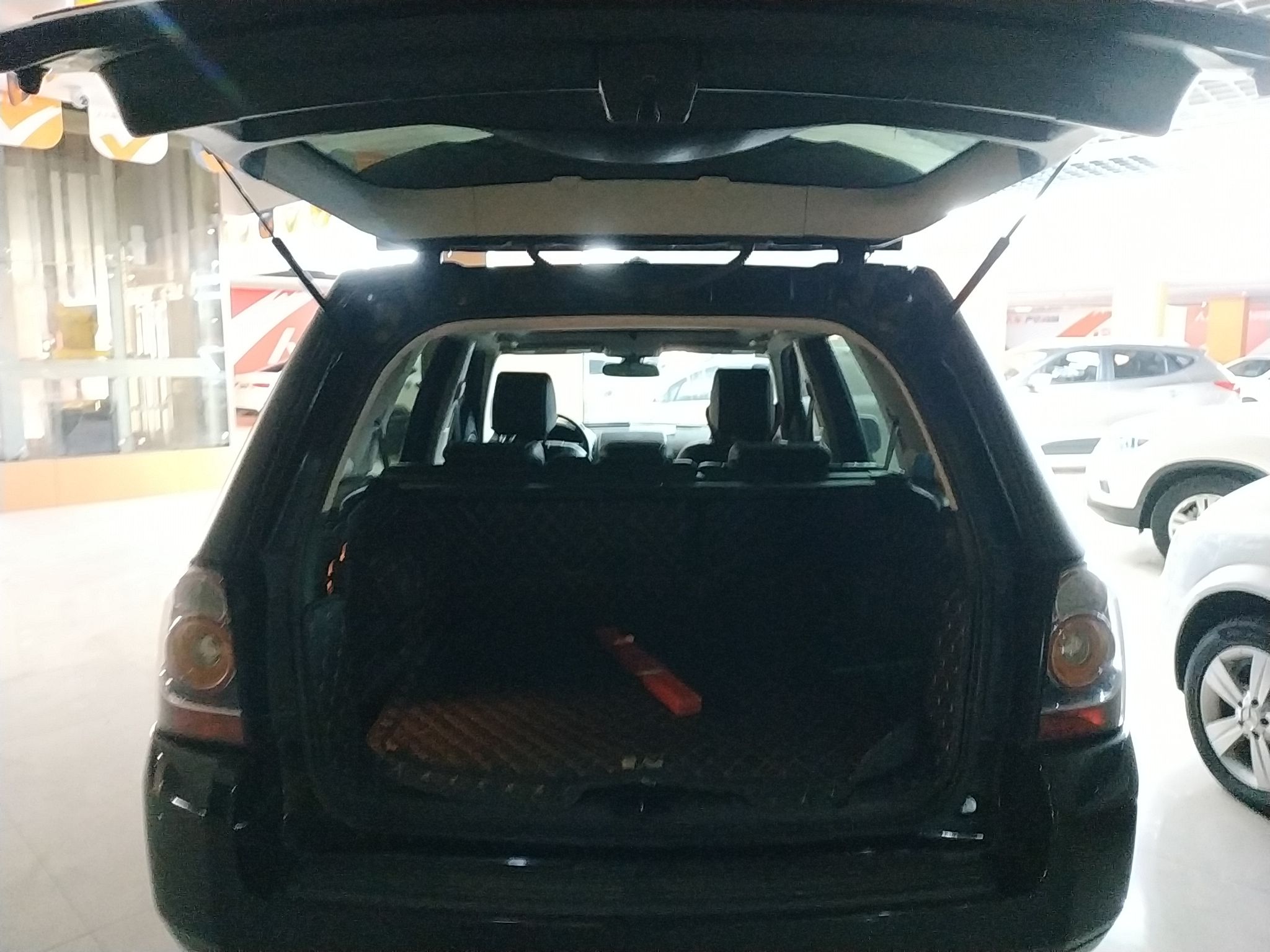 路虎 神行者2 2013款 2.0T Si4 SE汽油版(进口)