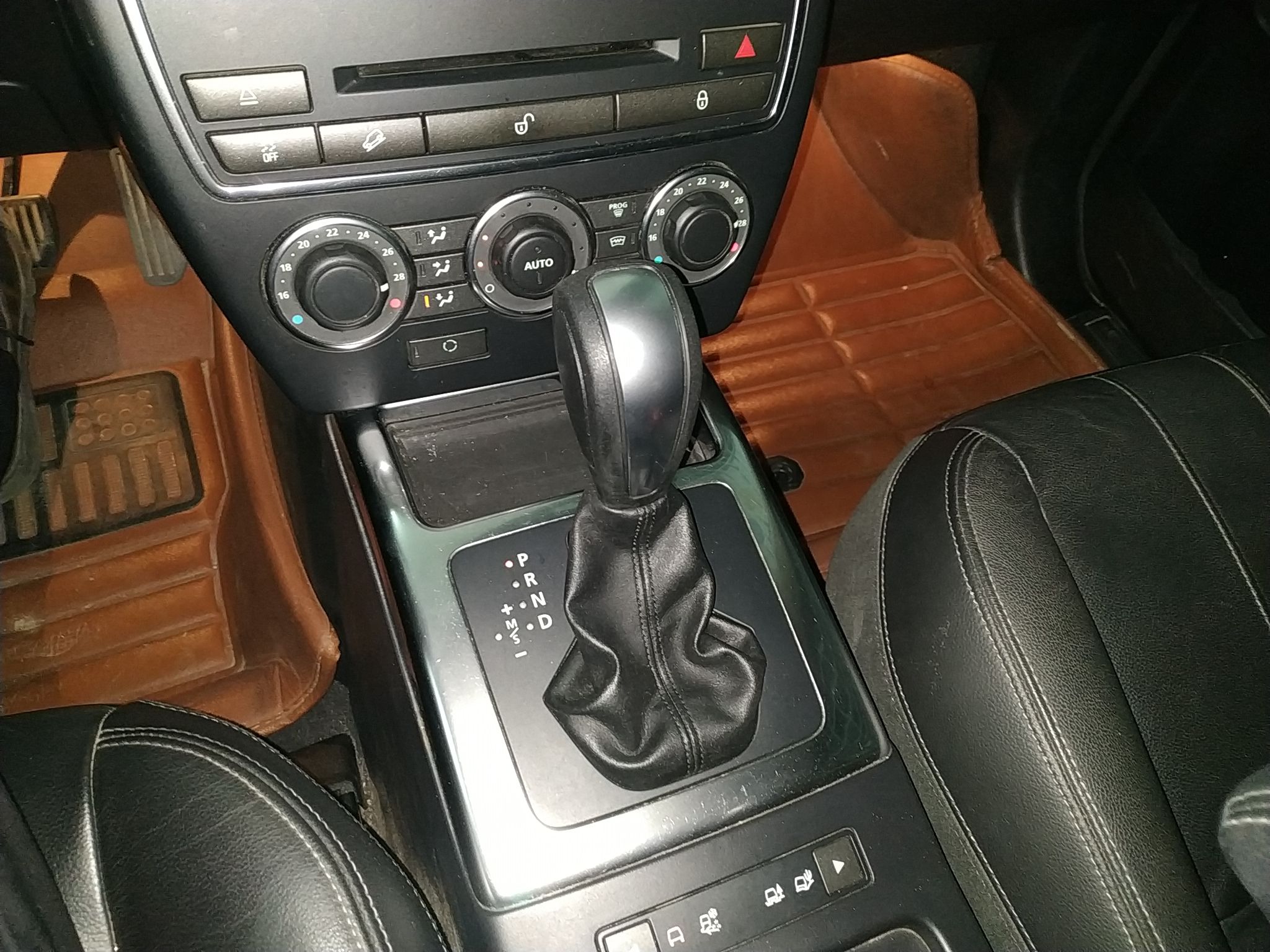 路虎 神行者2 2013款 2.0T Si4 SE汽油版(进口)