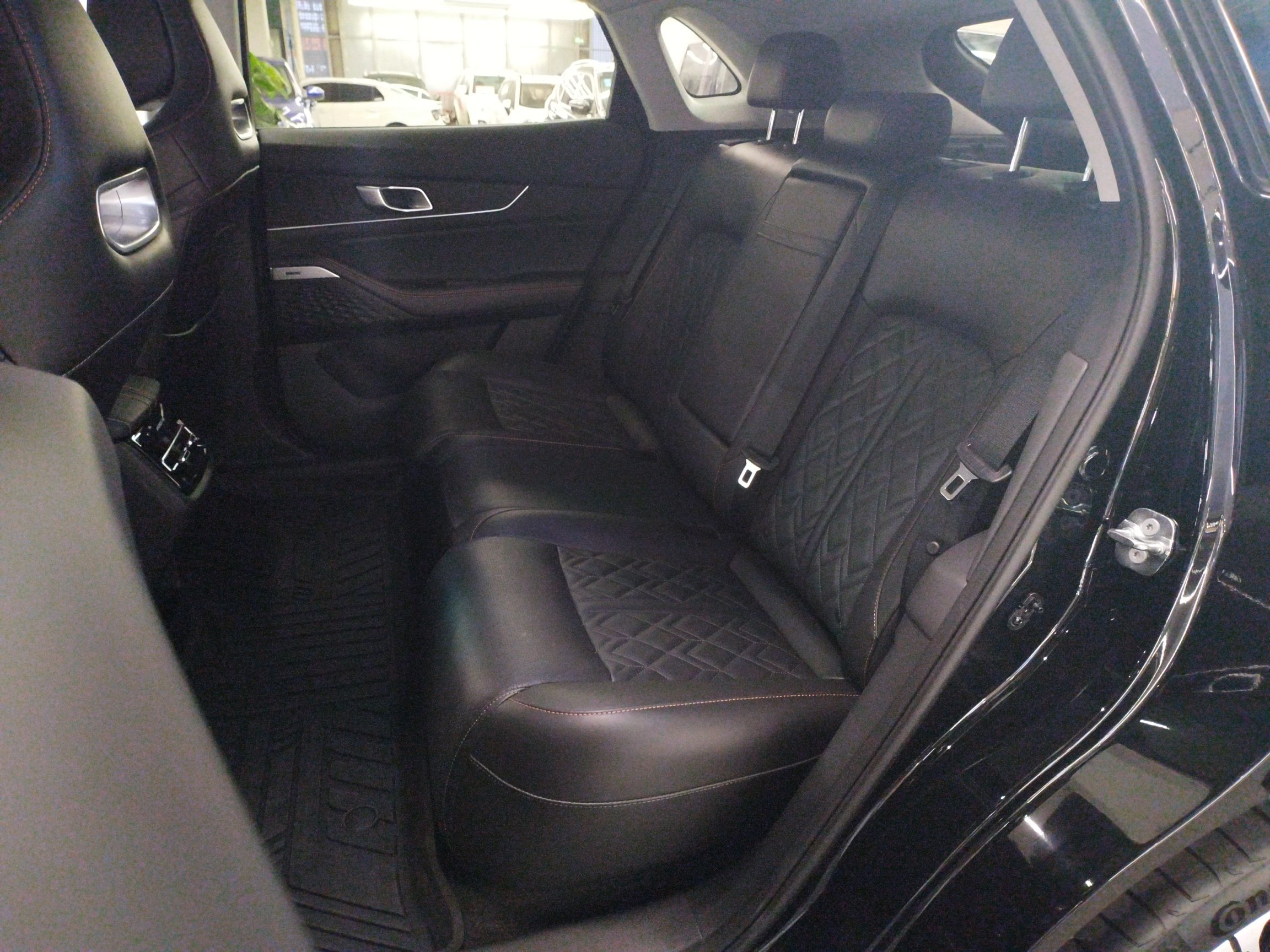 长安UNI-K新能源 2022款 蓝鲸iDD 1.5T 尊贵型