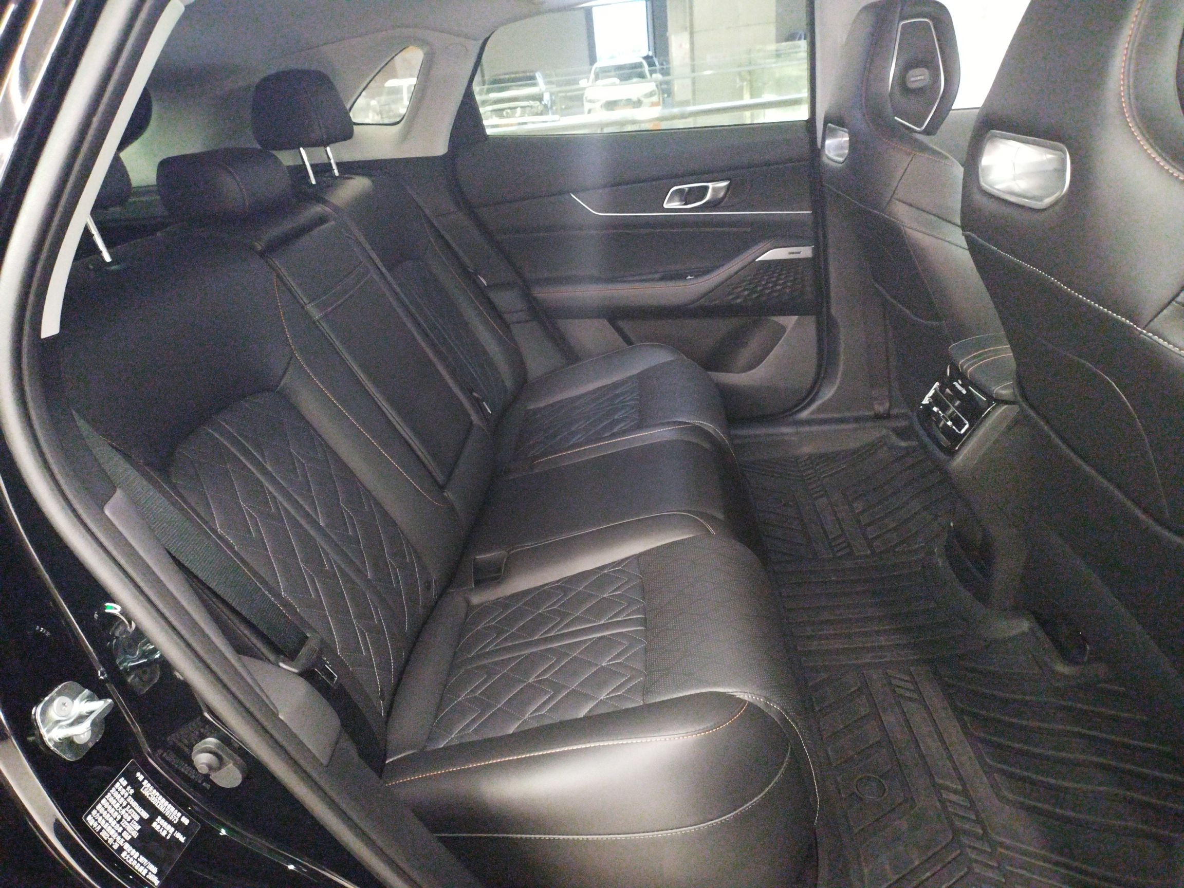 长安UNI-K新能源 2022款 蓝鲸iDD 1.5T 尊贵型