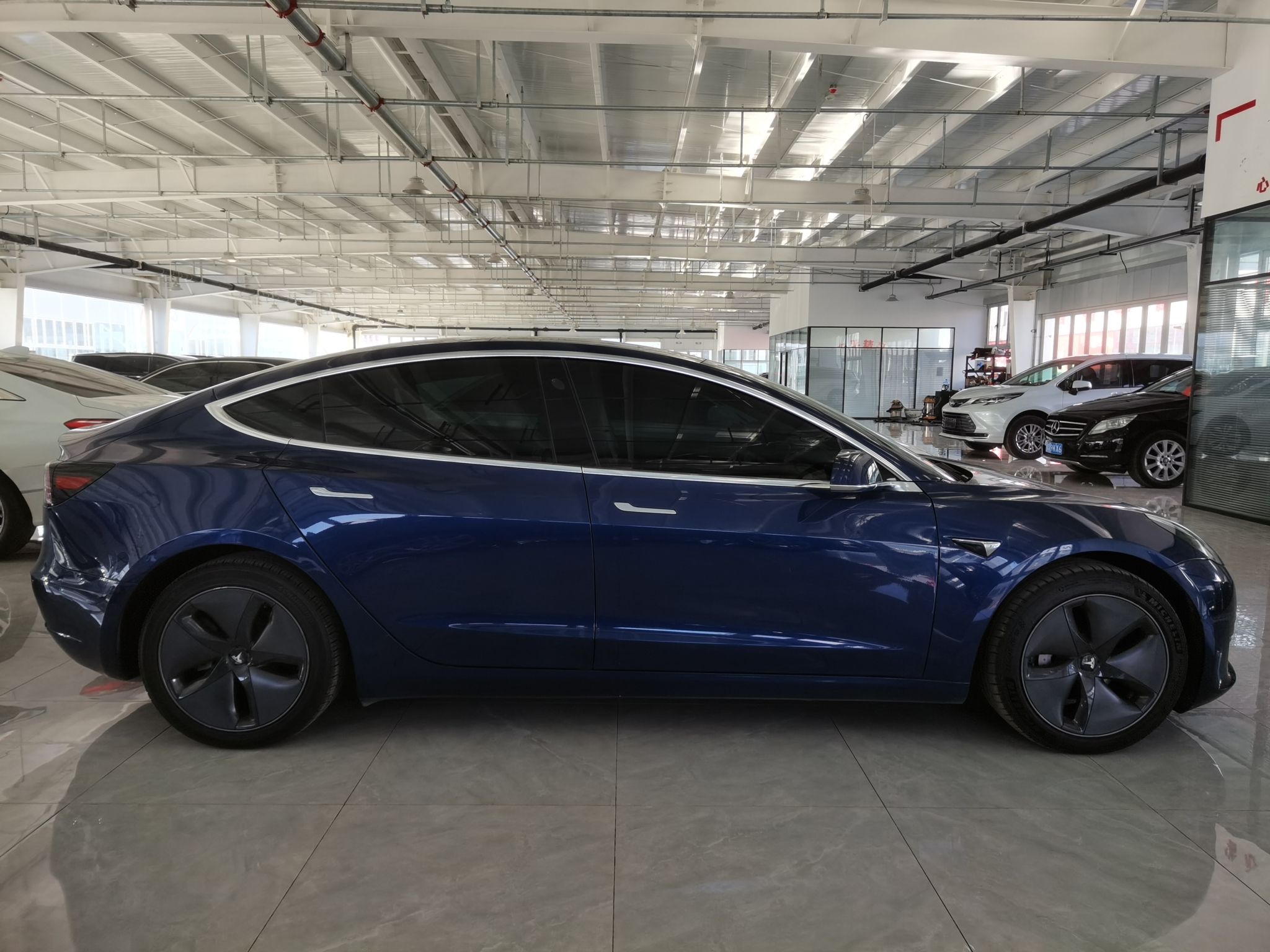 特斯拉 Model 3 2020款 改款 标准续航后驱升级版