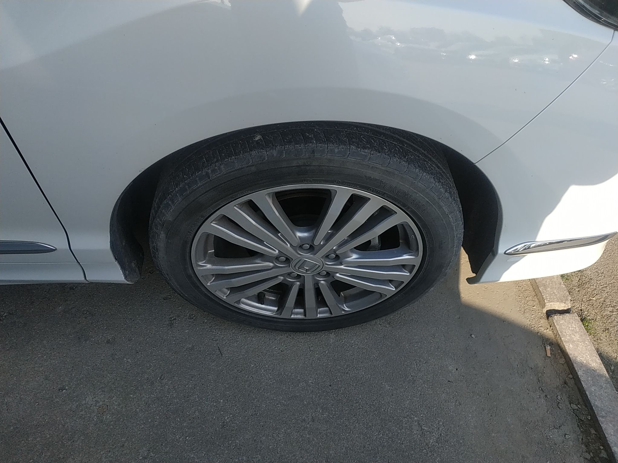 本田 艾力绅 2016款 2.4L 舒适版