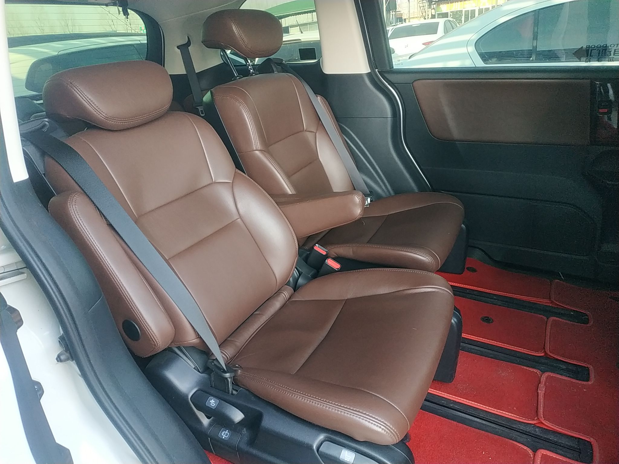 本田 艾力绅 2016款 2.4L 舒适版