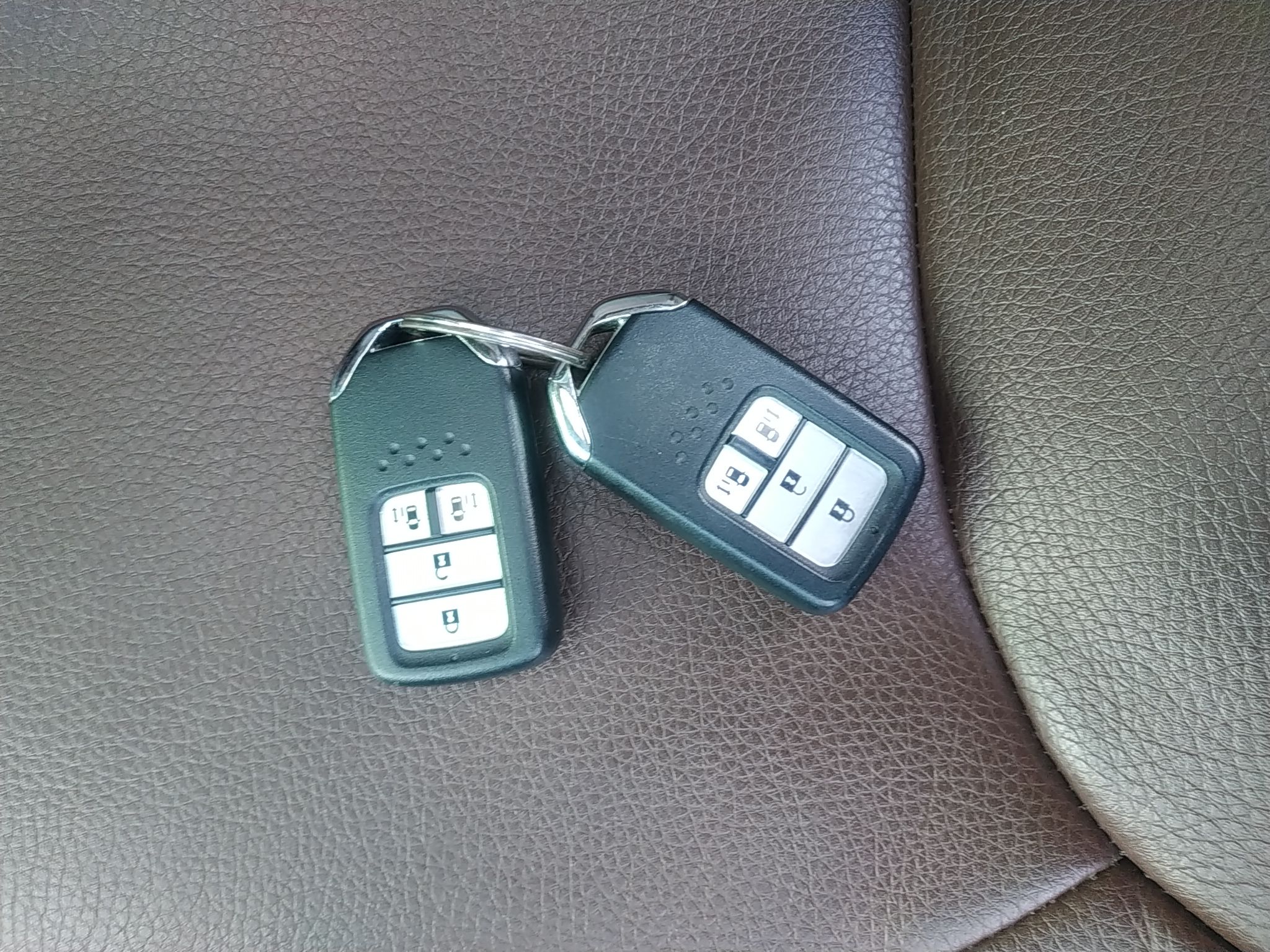 本田 艾力绅 2016款 2.4L 舒适版