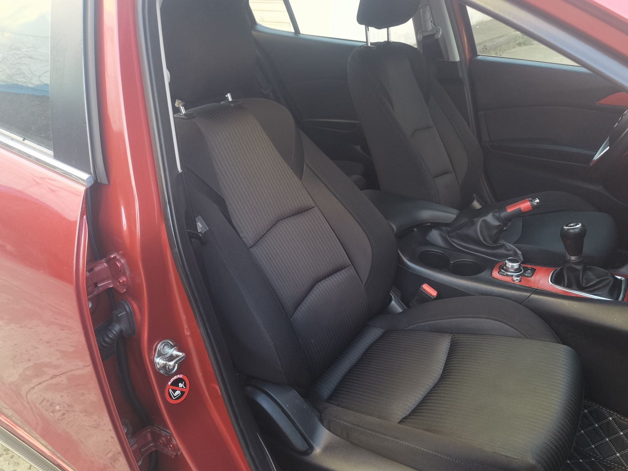 马自达 昂克赛拉 2016款 三厢 1.5L 手动豪华型