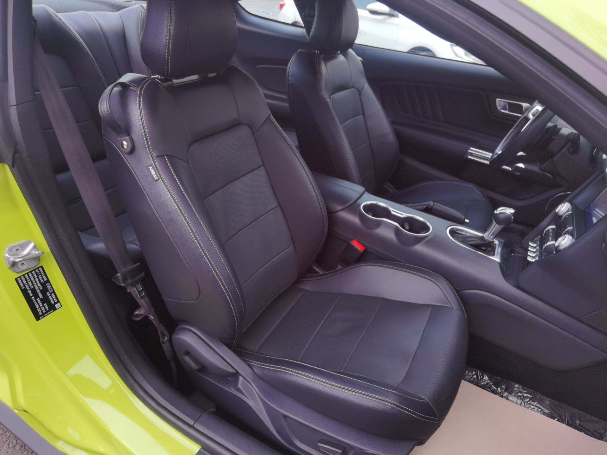 福特 野马 2020款 2.3L EcoBoost 驰影性能进阶版