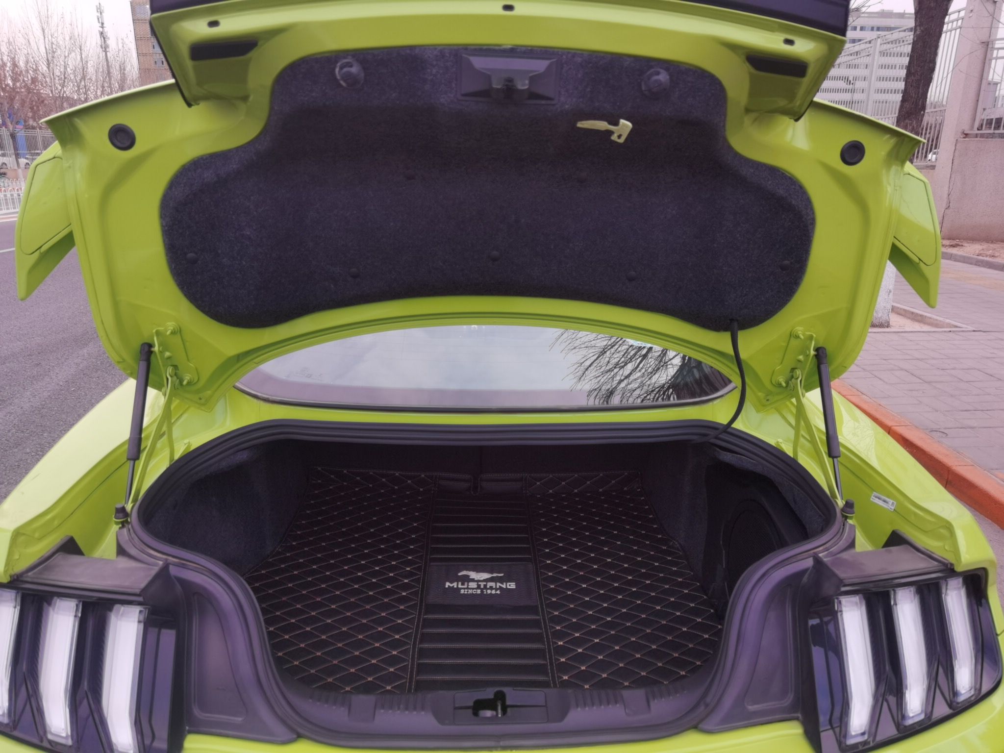 福特 野马 2020款 2.3L EcoBoost 驰影性能进阶版