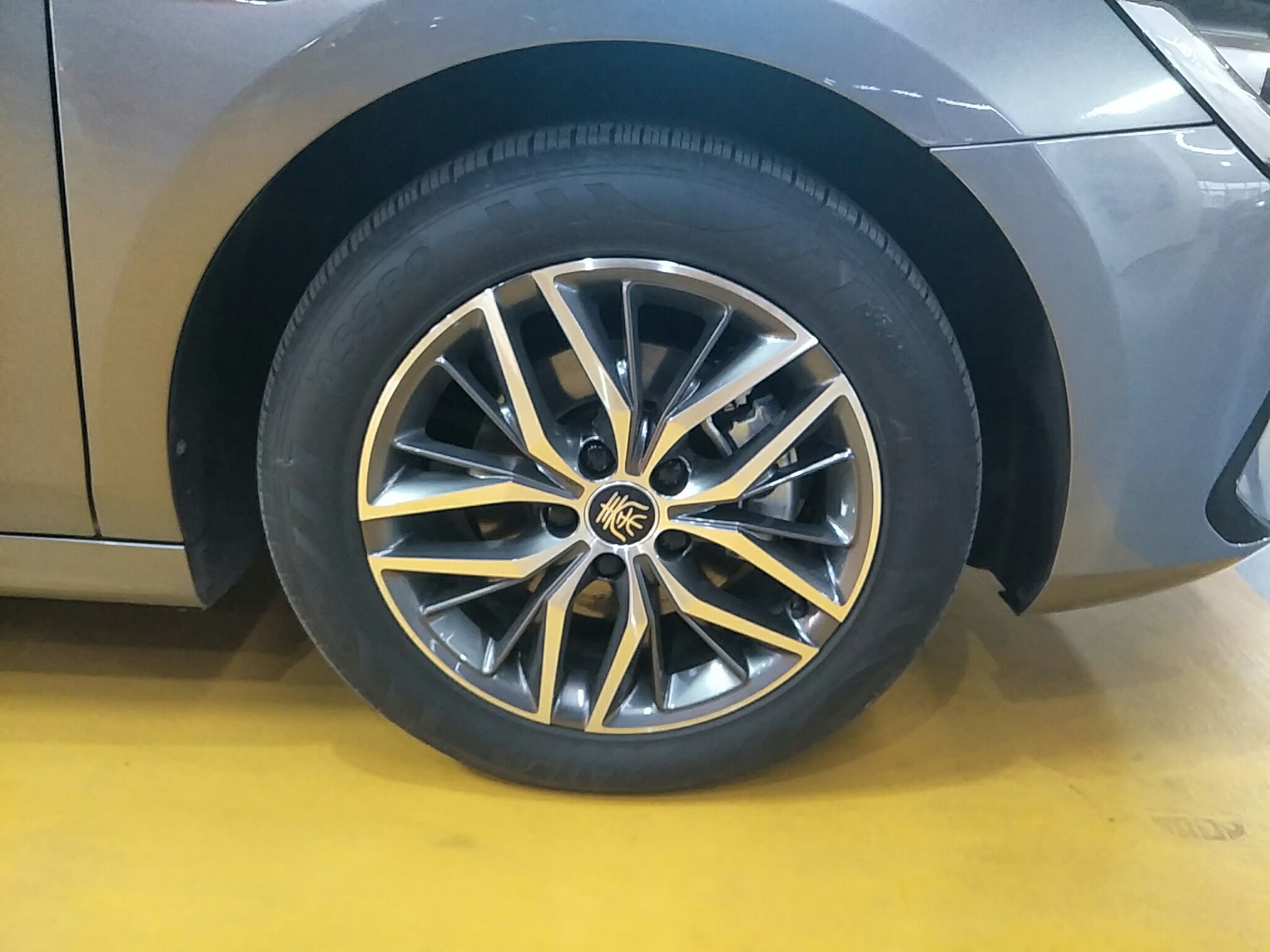 比亚迪 秦PLUS 2021款 EV 500KM 尊贵型